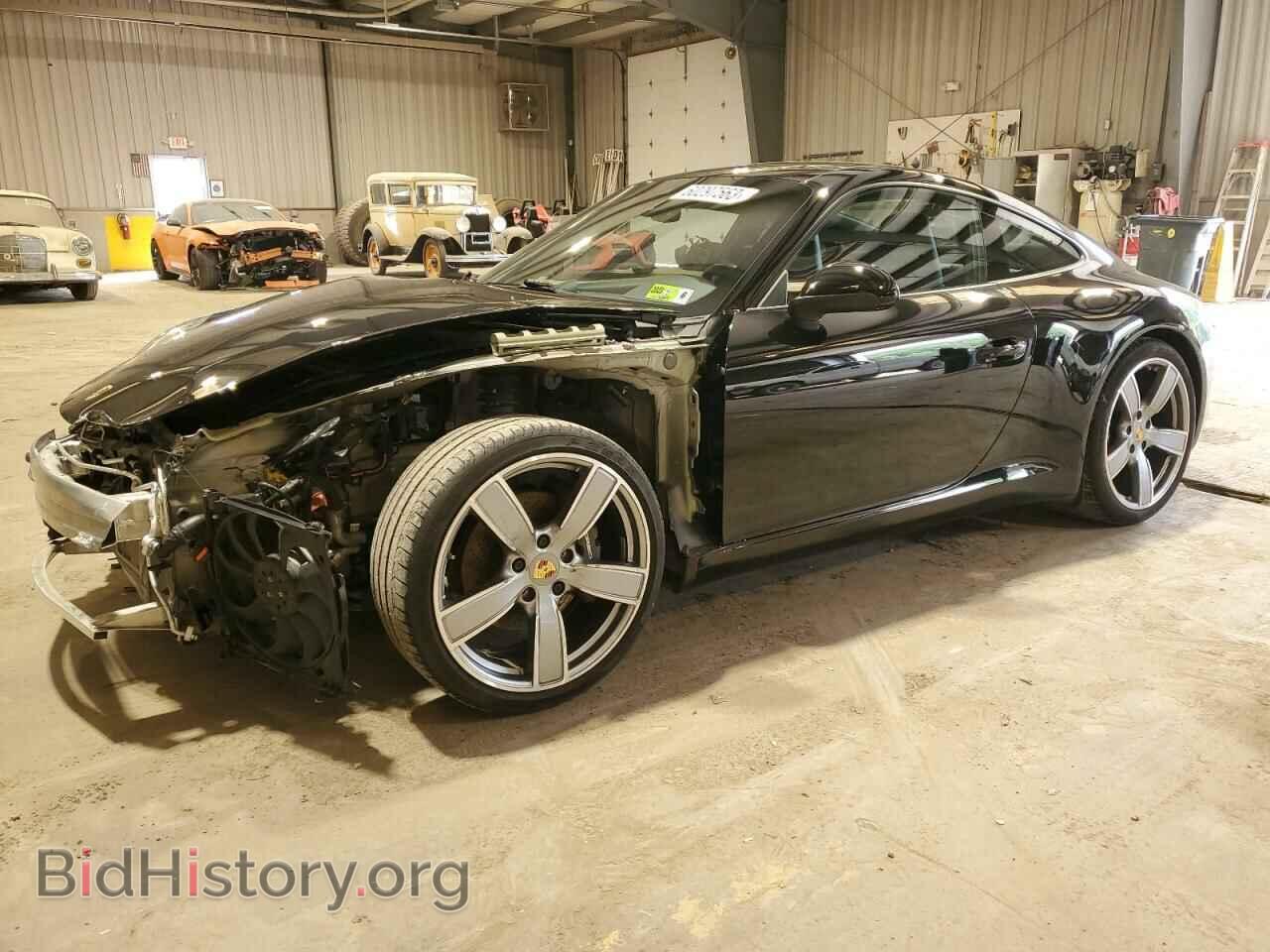Фотография WP0AA2A90JS105718 - PORSCHE 911 2018