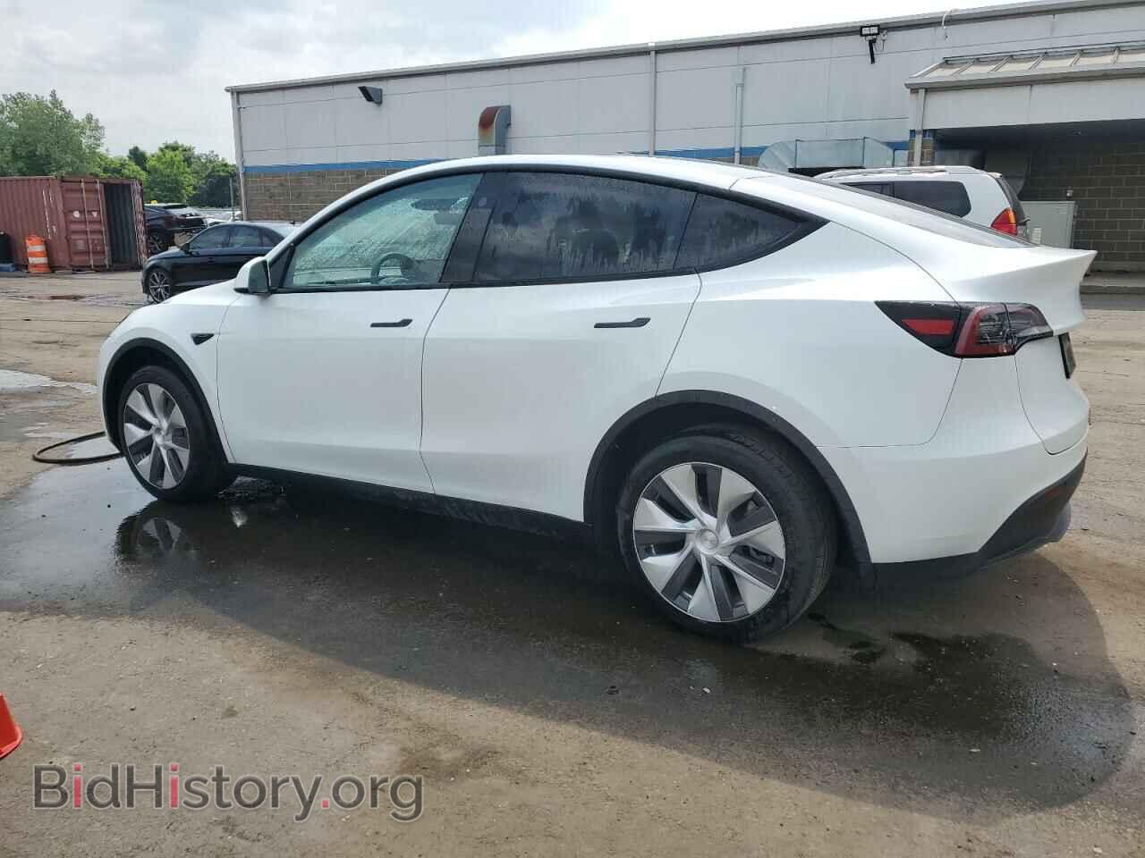 2023 TESLA MODEL Y - VIN: 7SAYGDEE4PF796065 - Фото 2