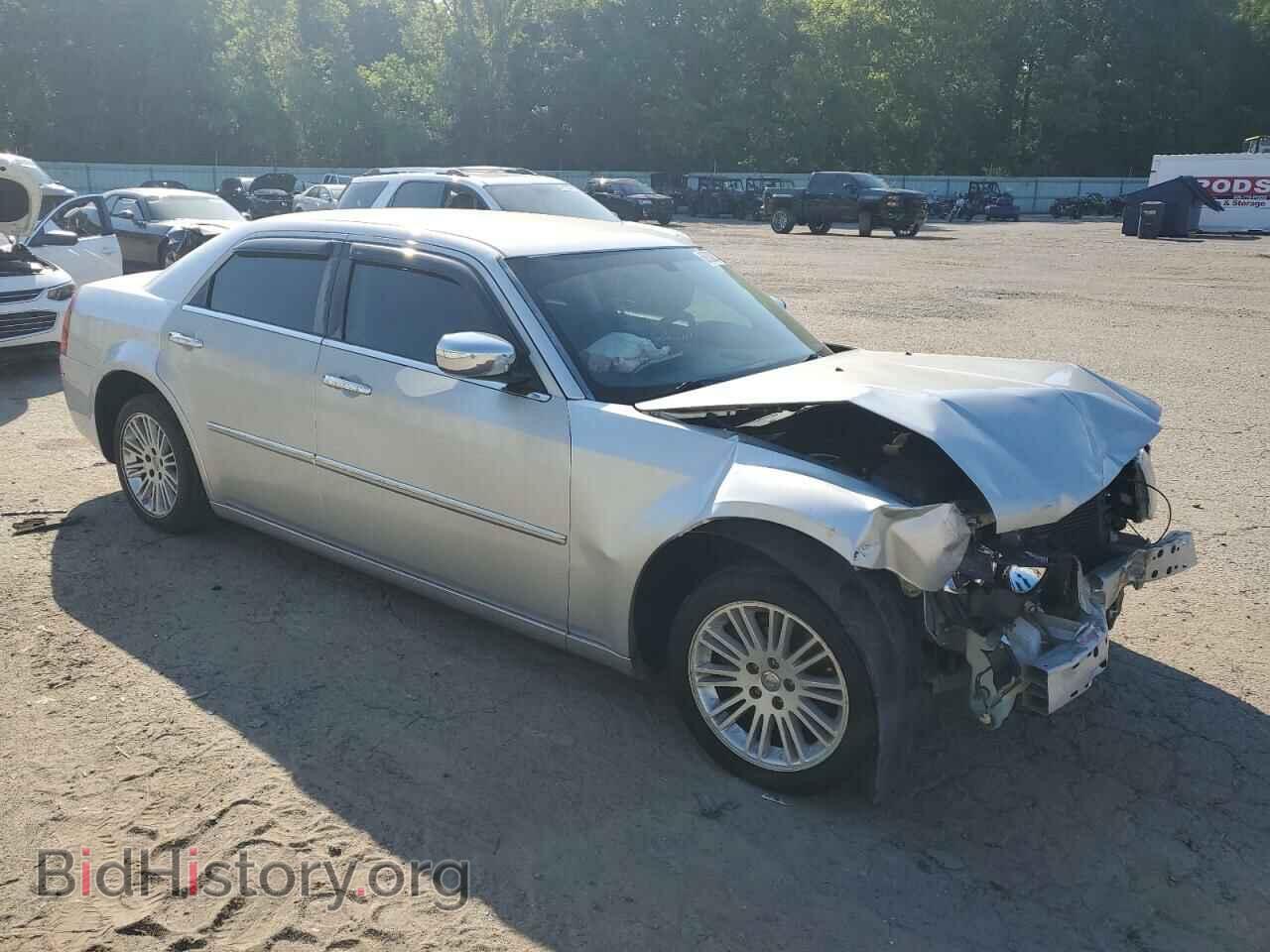2010 CHRYSLER 300 - VIN: 2C3CA5CV8AH284509 - Фото 4