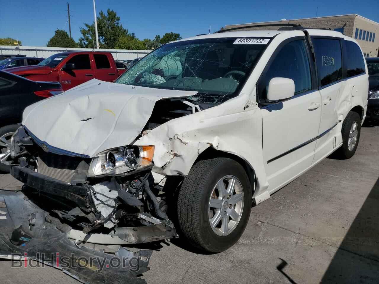 2010 CHRYSLER MINIVAN - VIN: 2A4RR5D10AR451153 - Фото 2