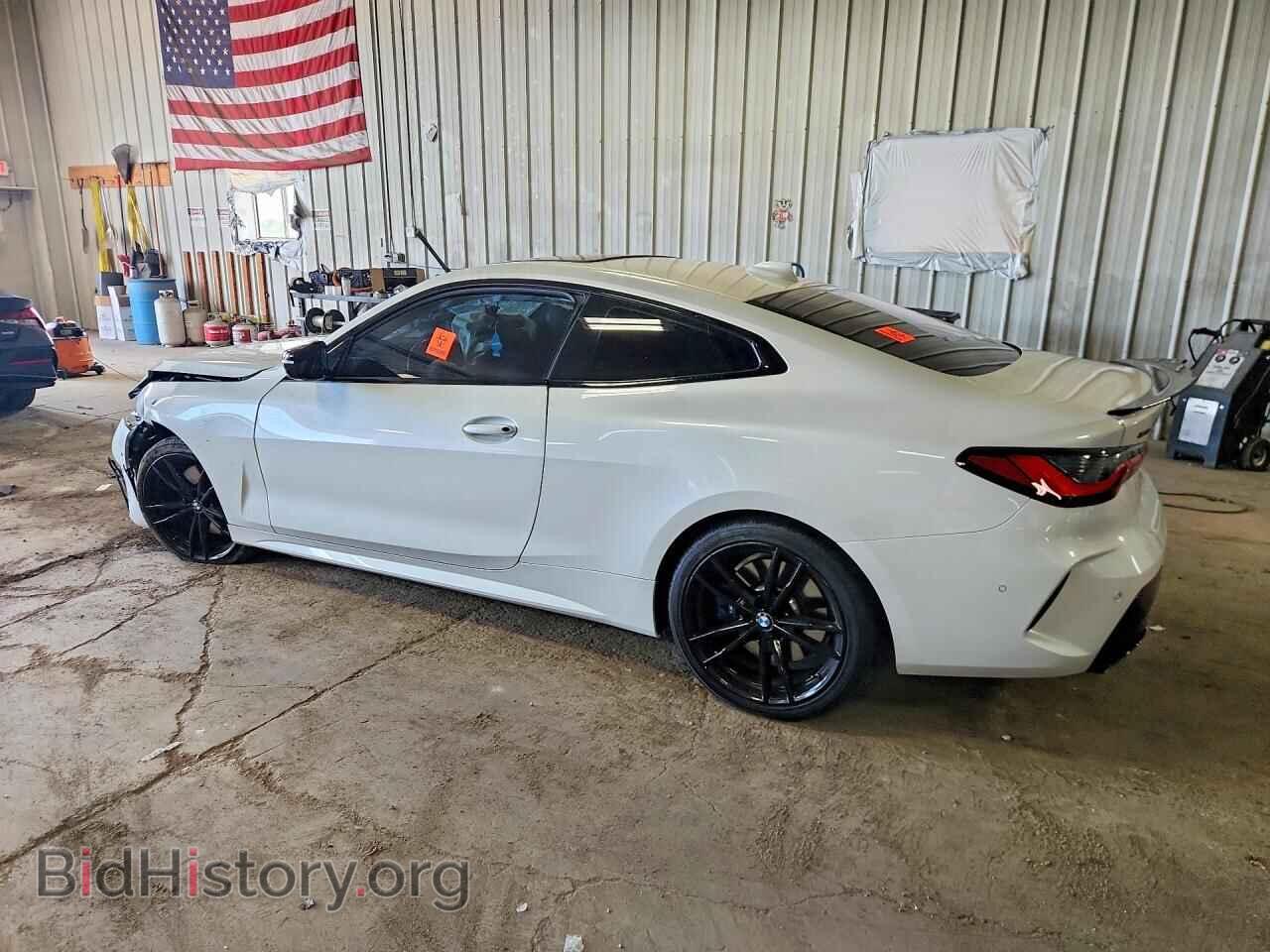 2022 BMW M4 - VIN: WBA13AR00NCJ33655 - Photo 2