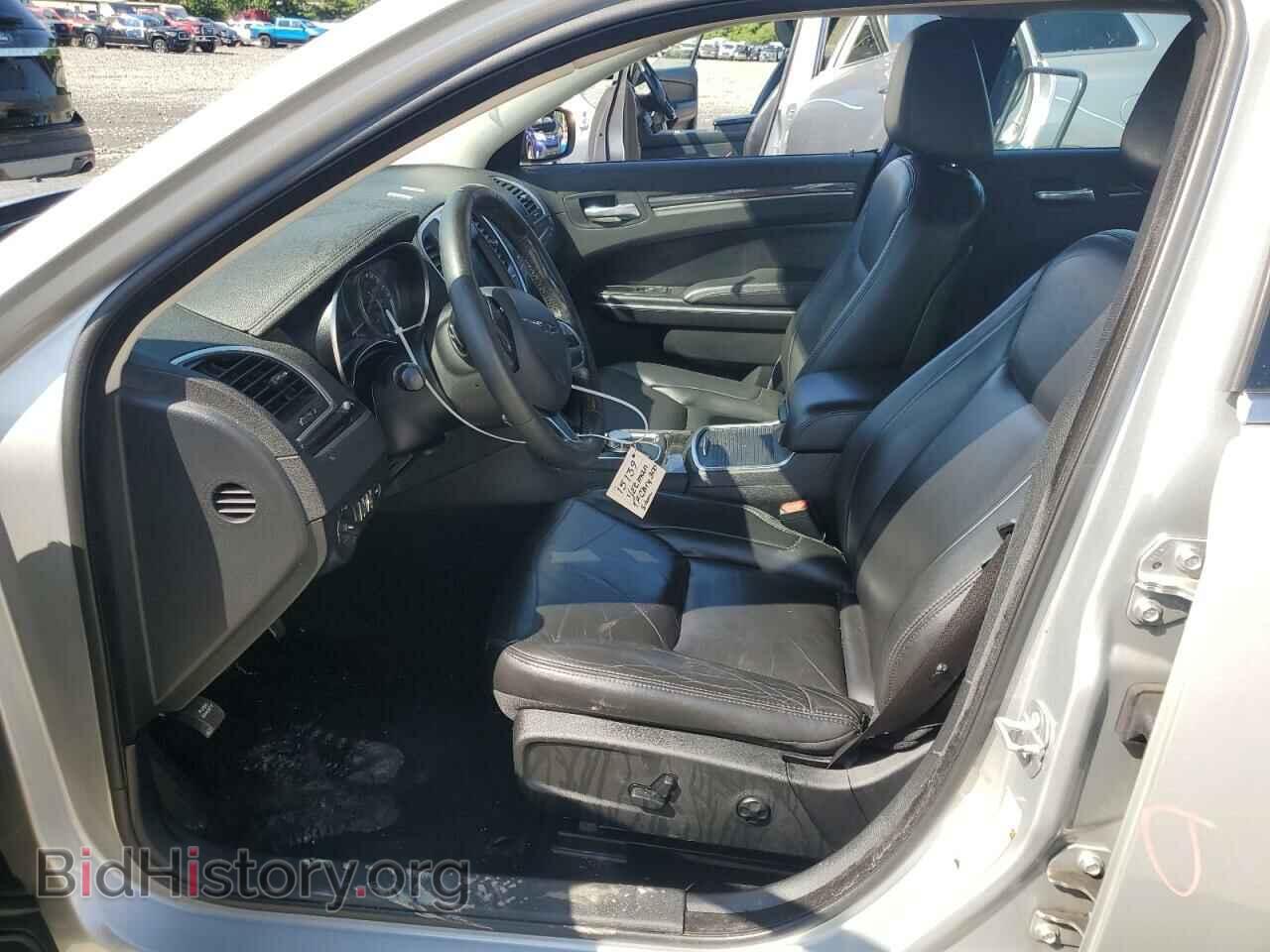 2019 CHRYSLER 300 - VIN: 2C3CCARG4KH605037 - Фото 7