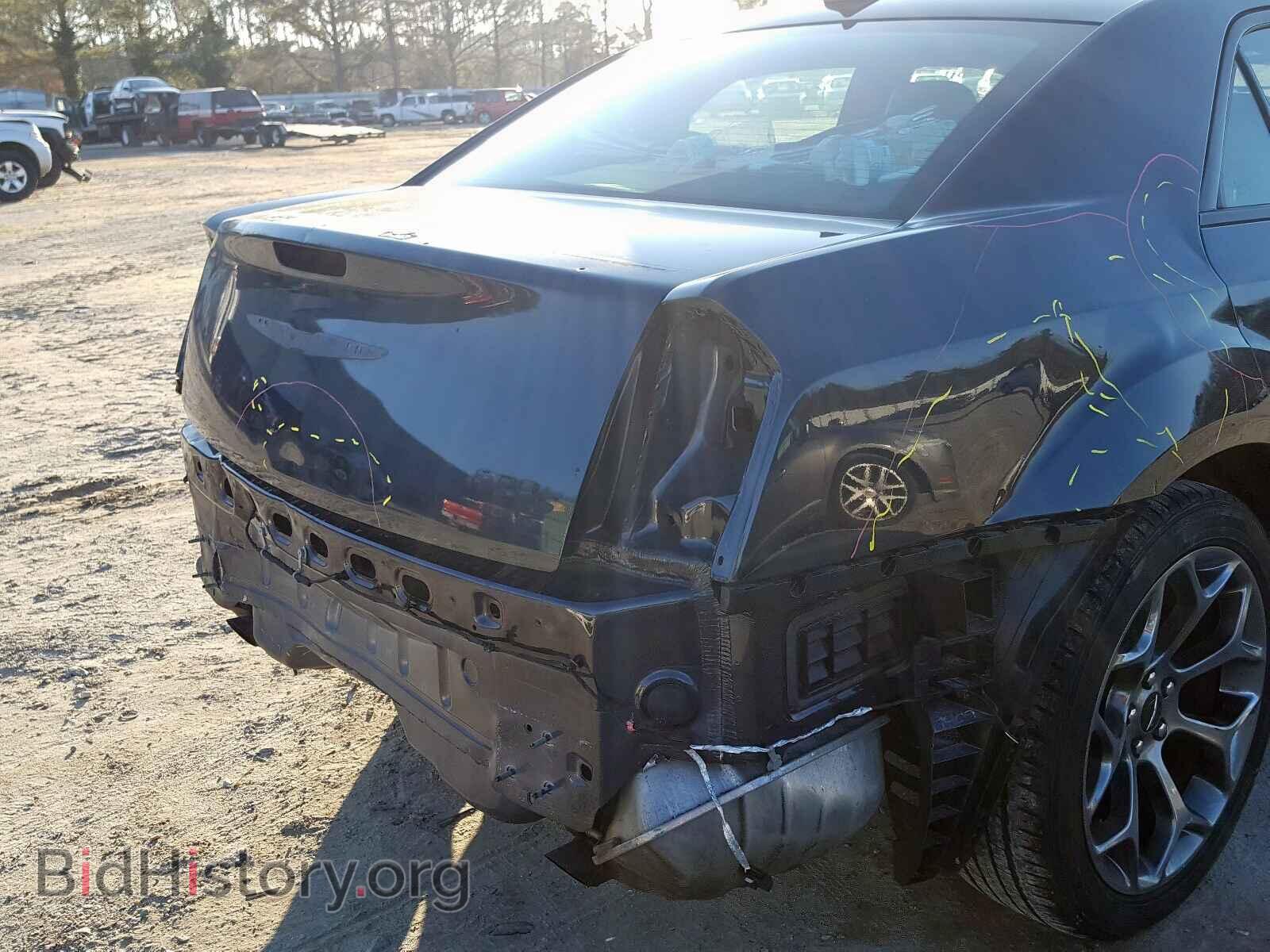 2018 CHRYSLER 300 - VIN: 2C3CCABG7JH191034 - Фото 9