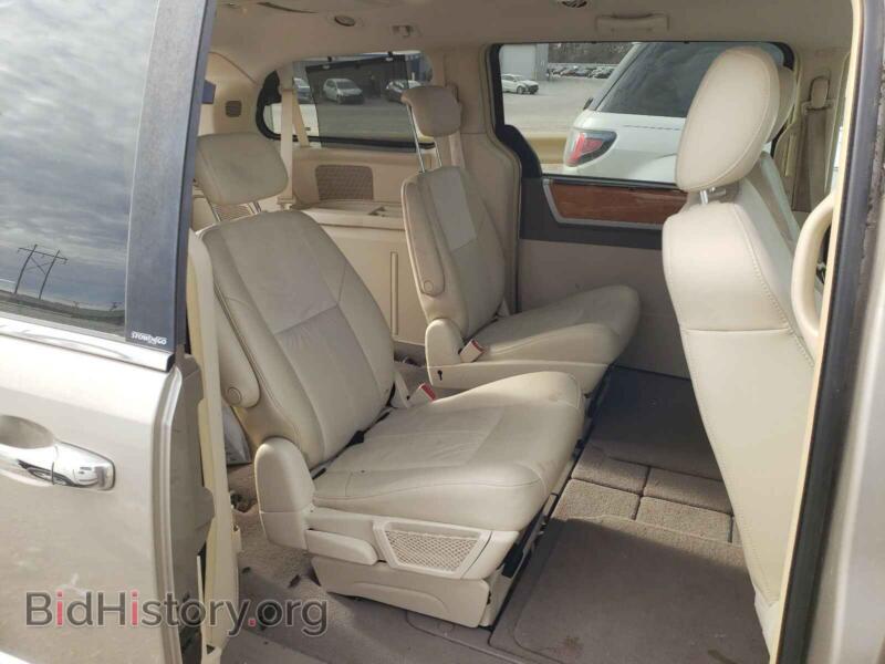 2008 Chrysler MINIVAN (VIN 2A8HR64X18R823520) — фото 6 из 10