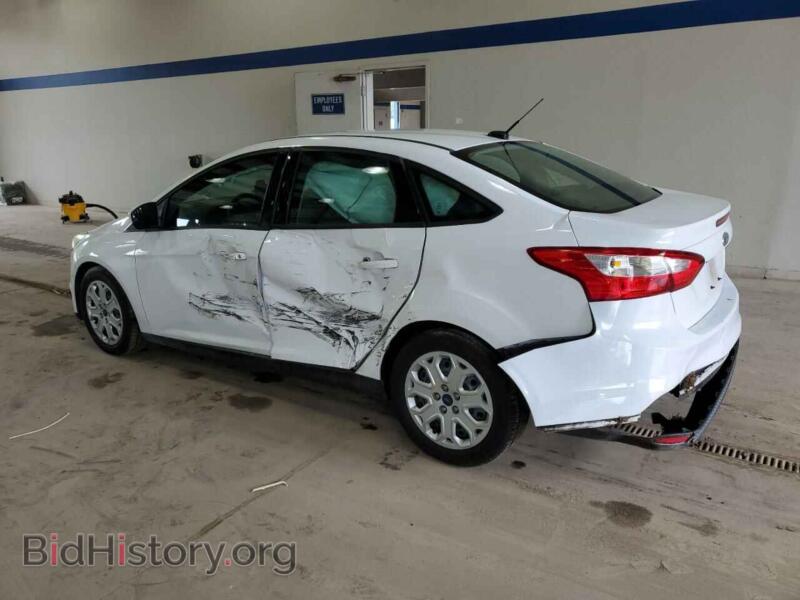 2012 Ford FOCUS (VIN 1FAHP3F20CL451852) — photo 2 of 12