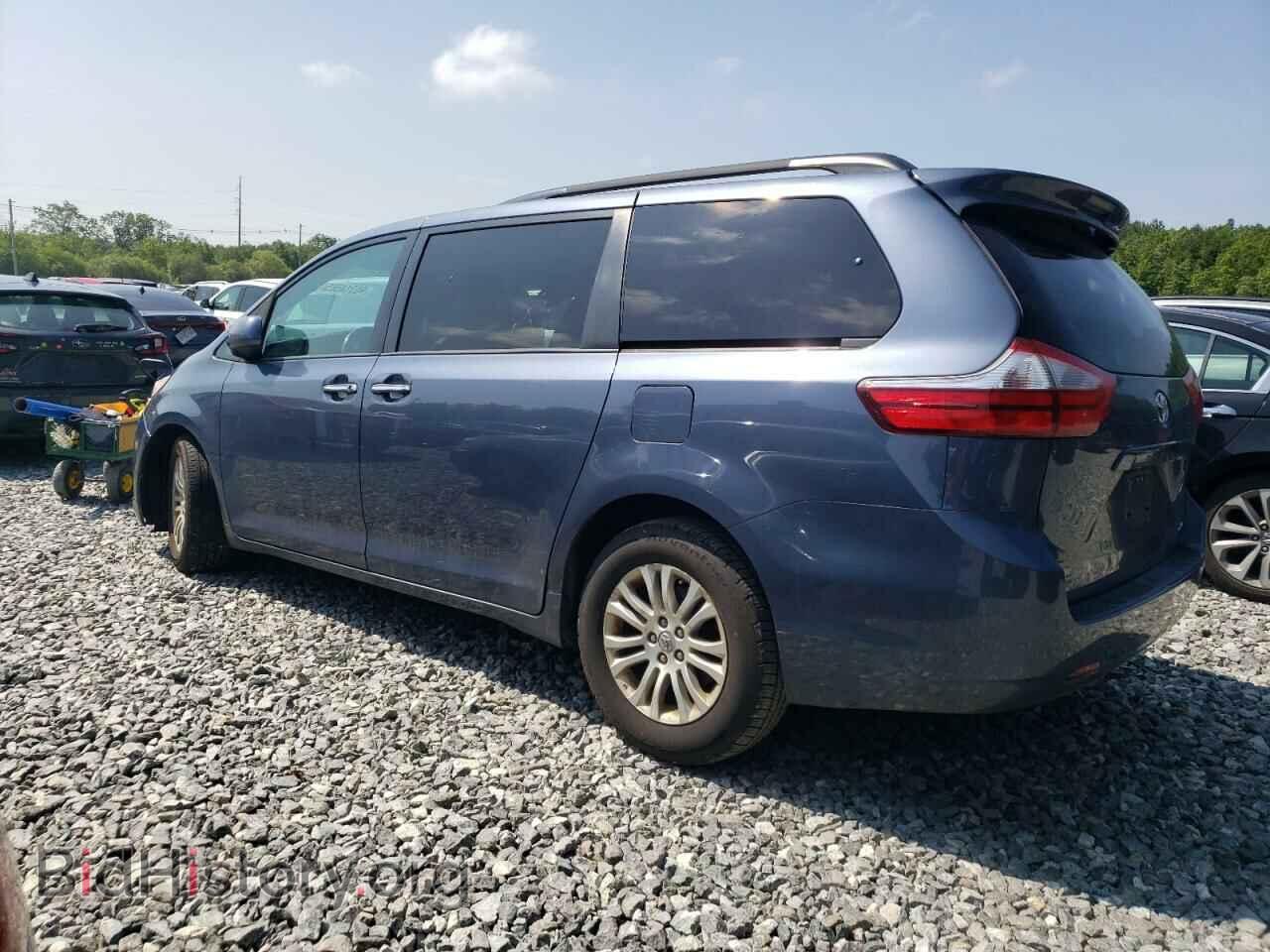 2017 TOYOTA All Models - VIN: 5TDYZ3DC0HS825396 - Фото 2