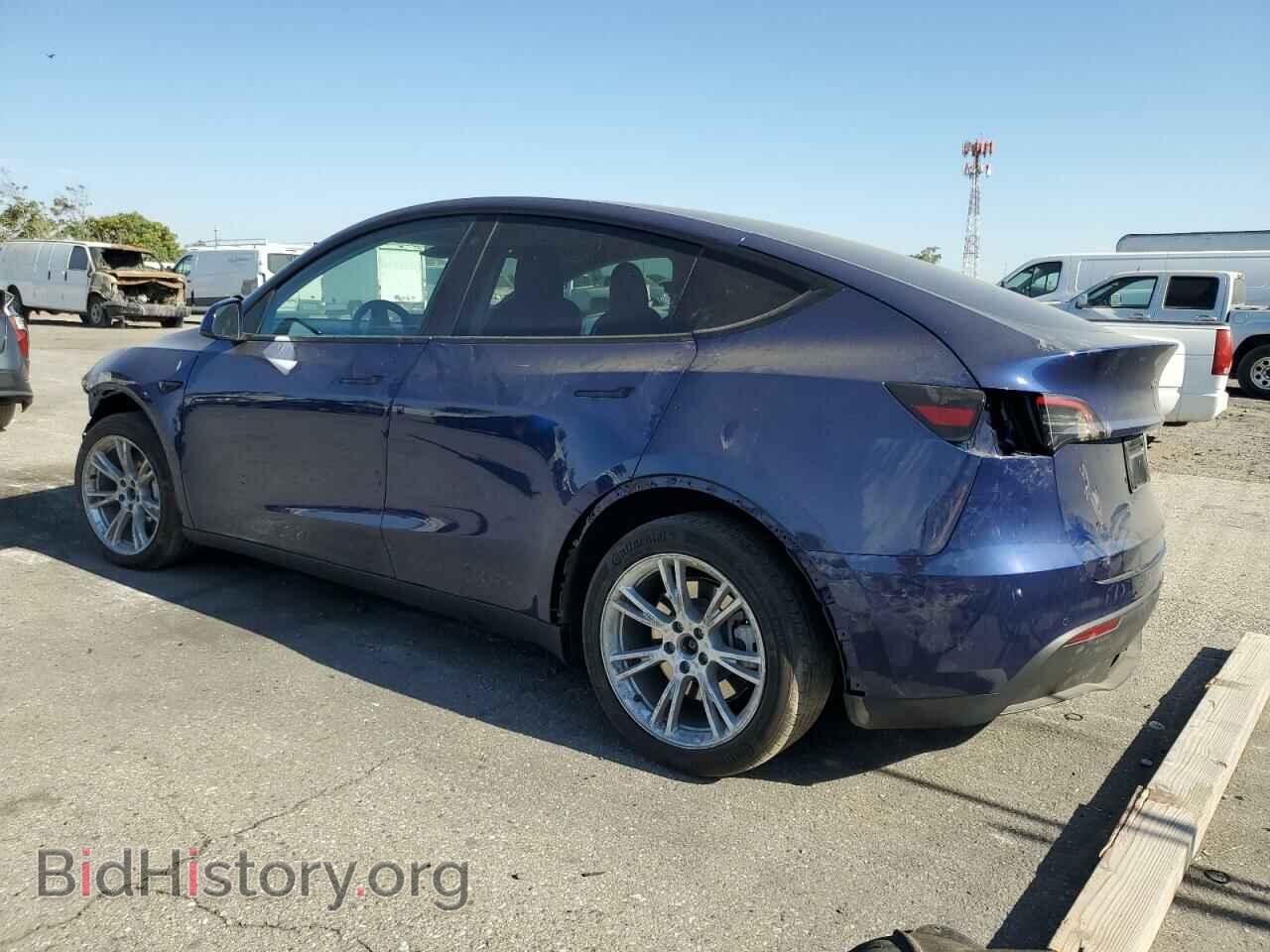2022 TESLA MODEL Y - VIN: 7SAYGAEE7NF551675 - Фото 2