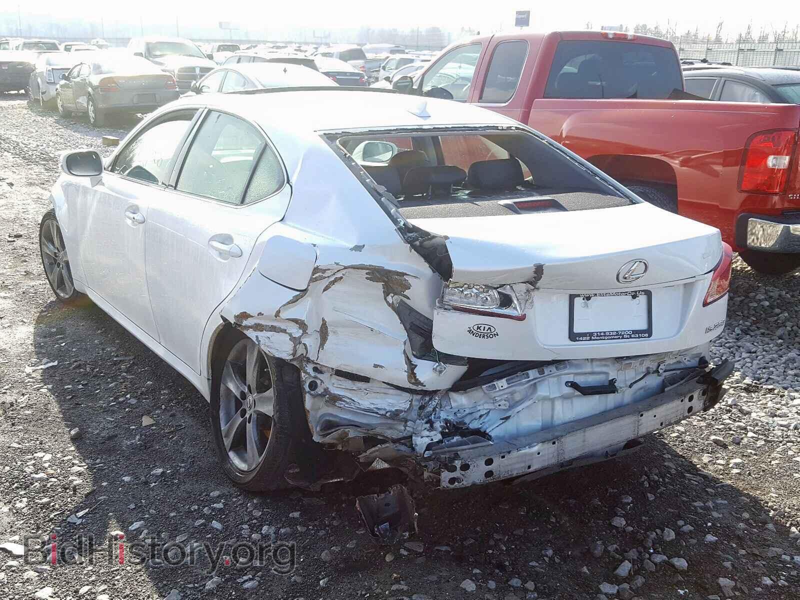 2011 LEXUS IS - VIN: JTHBF5C24B5145564 - Фото 3