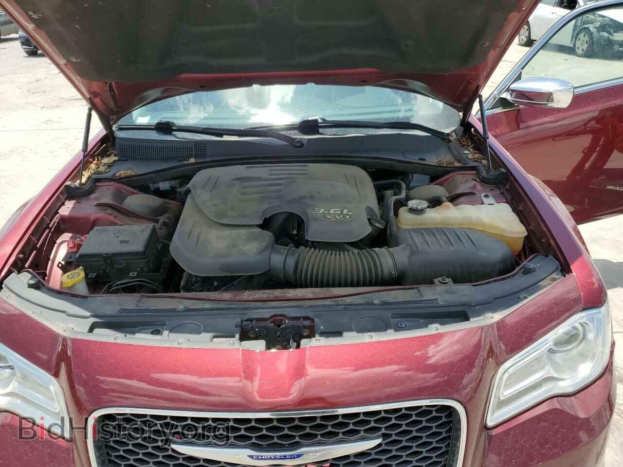 2019 CHRYSLER 300 - VIN: 2C3CCAEG5KH616988 - Фото 11