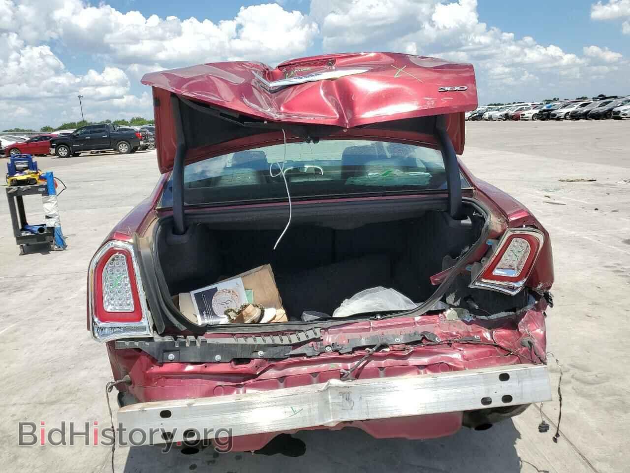 2019 CHRYSLER 300 - VIN: 2C3CCAEG5KH616988 - Фото 6