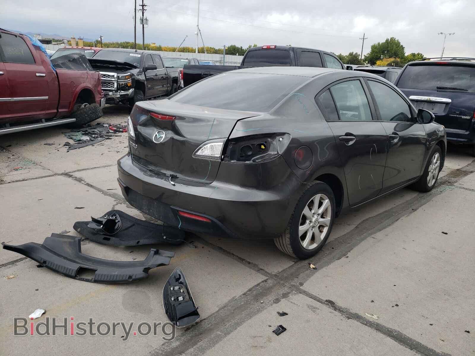 2011 MAZDA 3 - VIN: JM1BL1VF3B1475660 - Фото 4