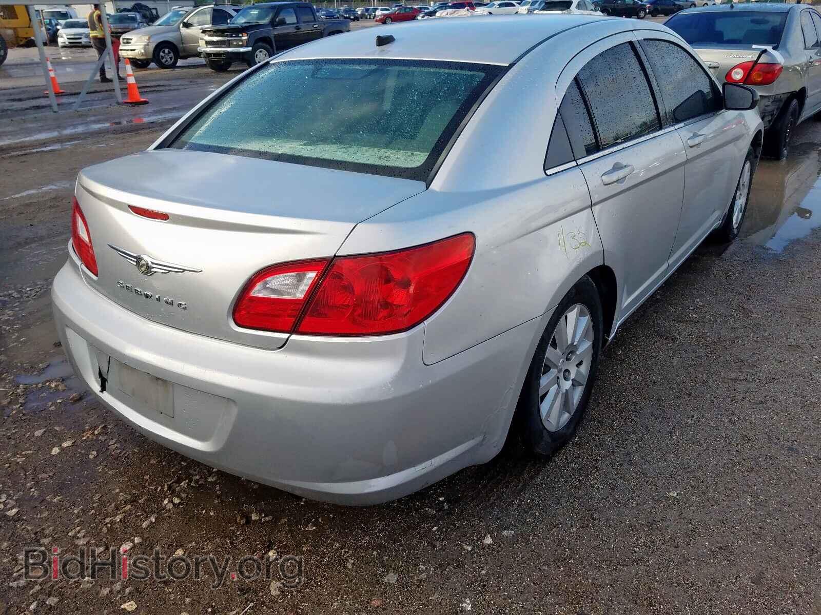 2010 CHRYSLER SEBRING - VIN: 1C3CC4FBXAN228357 - Фото 4