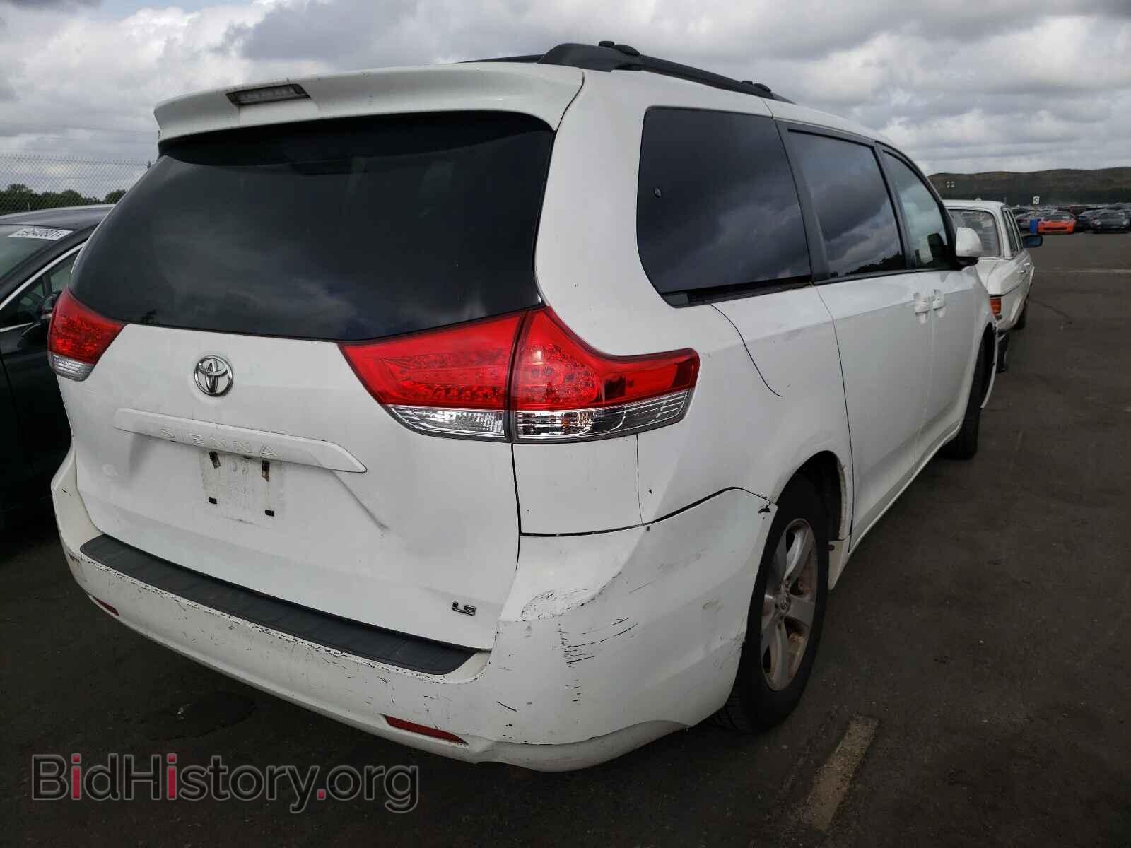 2012 TOYOTA SIENNA - VIN: 5TDKK3DC4CS267538 - Фото 4
