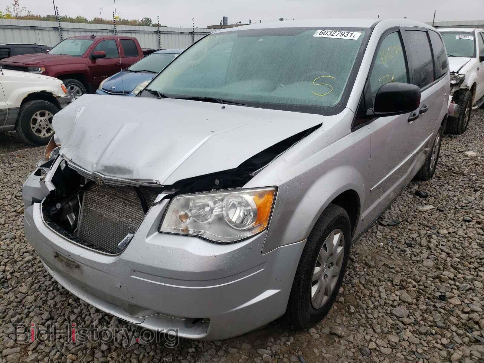 2008 CHRYSLER MINIVAN - VIN: 2A8HR44H78R781917 - Фото 2