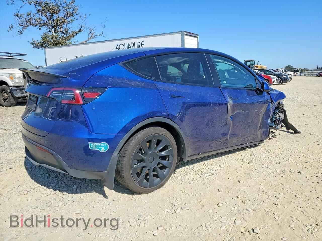 2024 TESLA MODEL Y - VIN: 7SAYGAEE9RF983478 - Photo 3