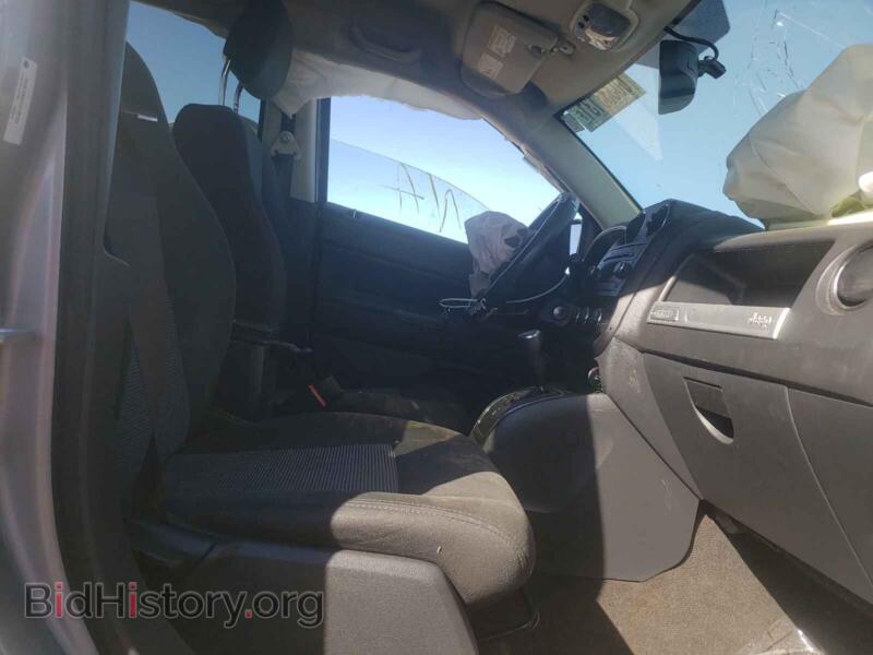 2014 Jeep COMPASS (VIN 1C4NJCBB5ED740100) — фото 5 из 10