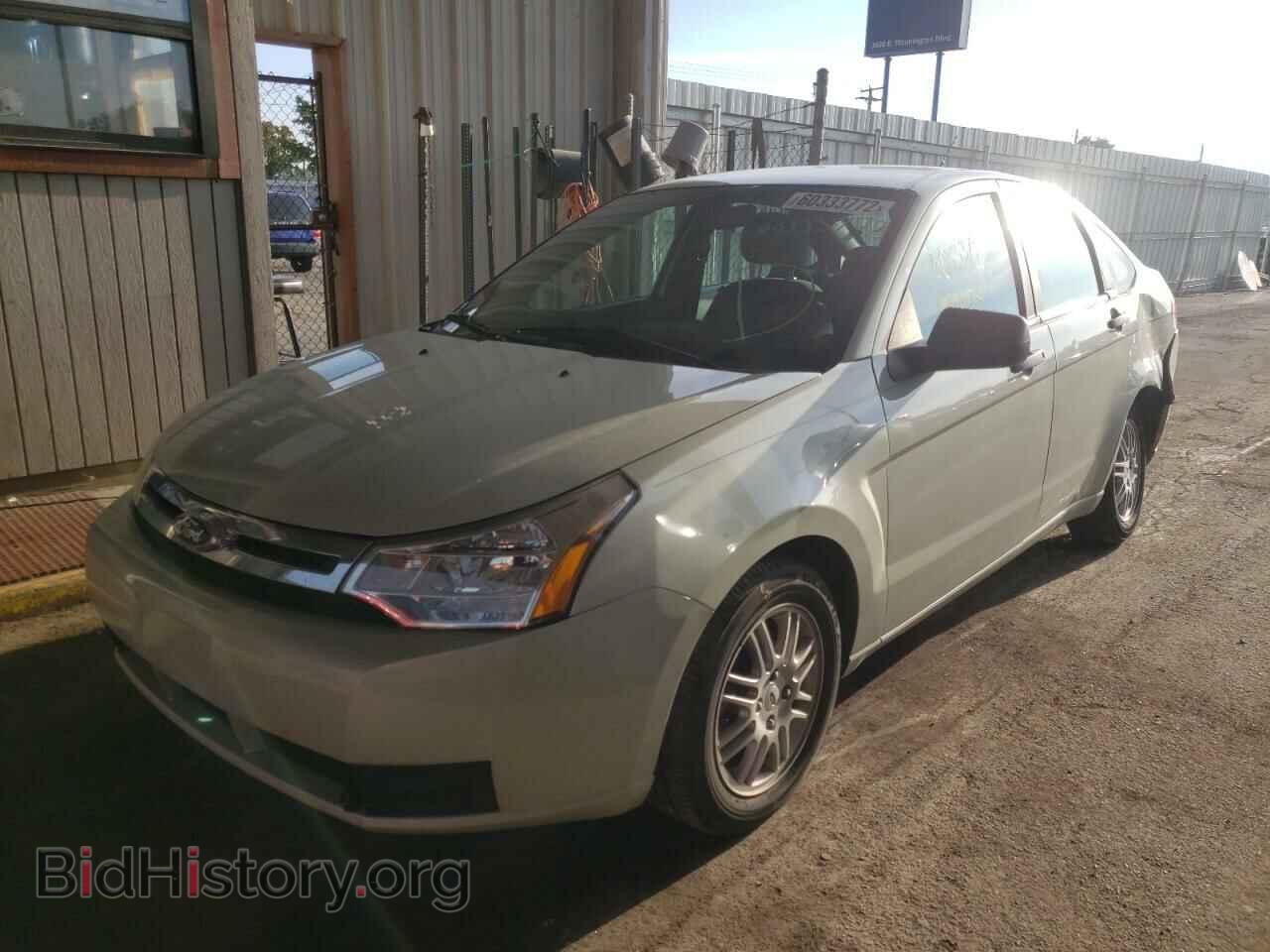 2011 FORD FOCUS - VIN: 1FAHP3FN6BW163194 - Фото 2