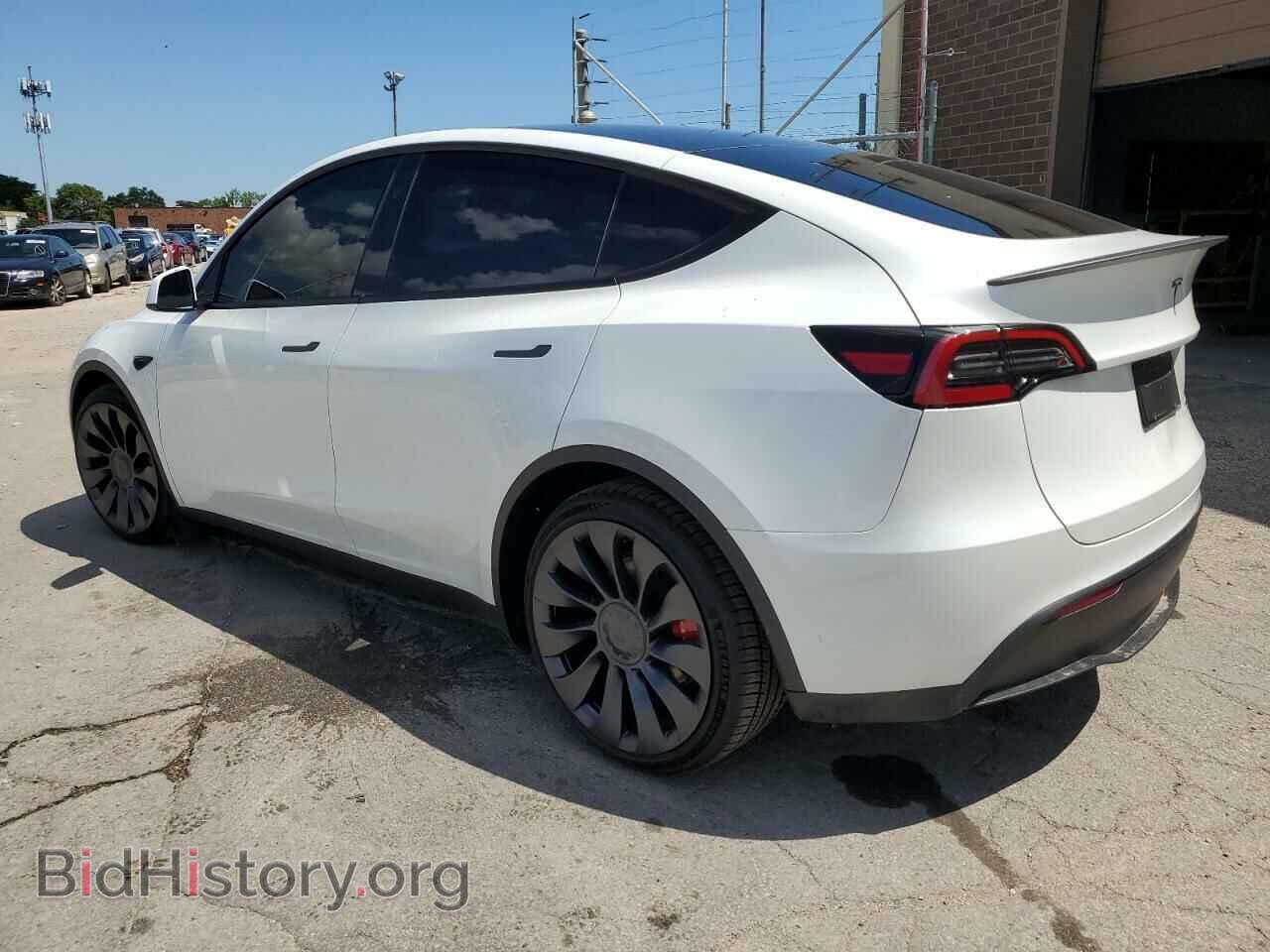 2024 TESLA MODEL Y - VIN: 7SAYGDEF7RF046946 - Фото 2