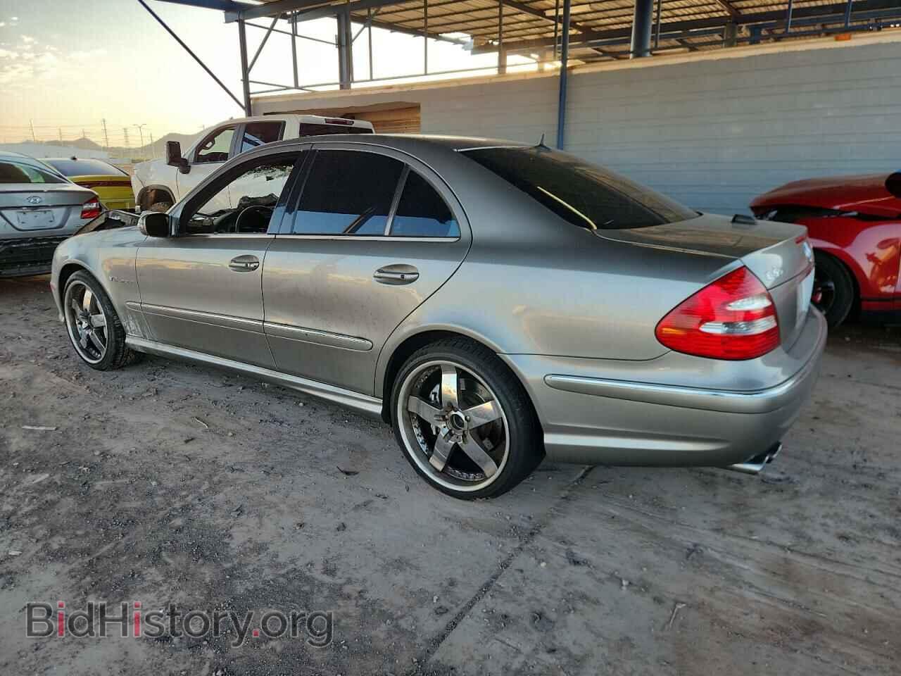 2005 MERCEDES-BENZ E-CLASS - VIN: WDBUF76JX5A747193 - Фото 2