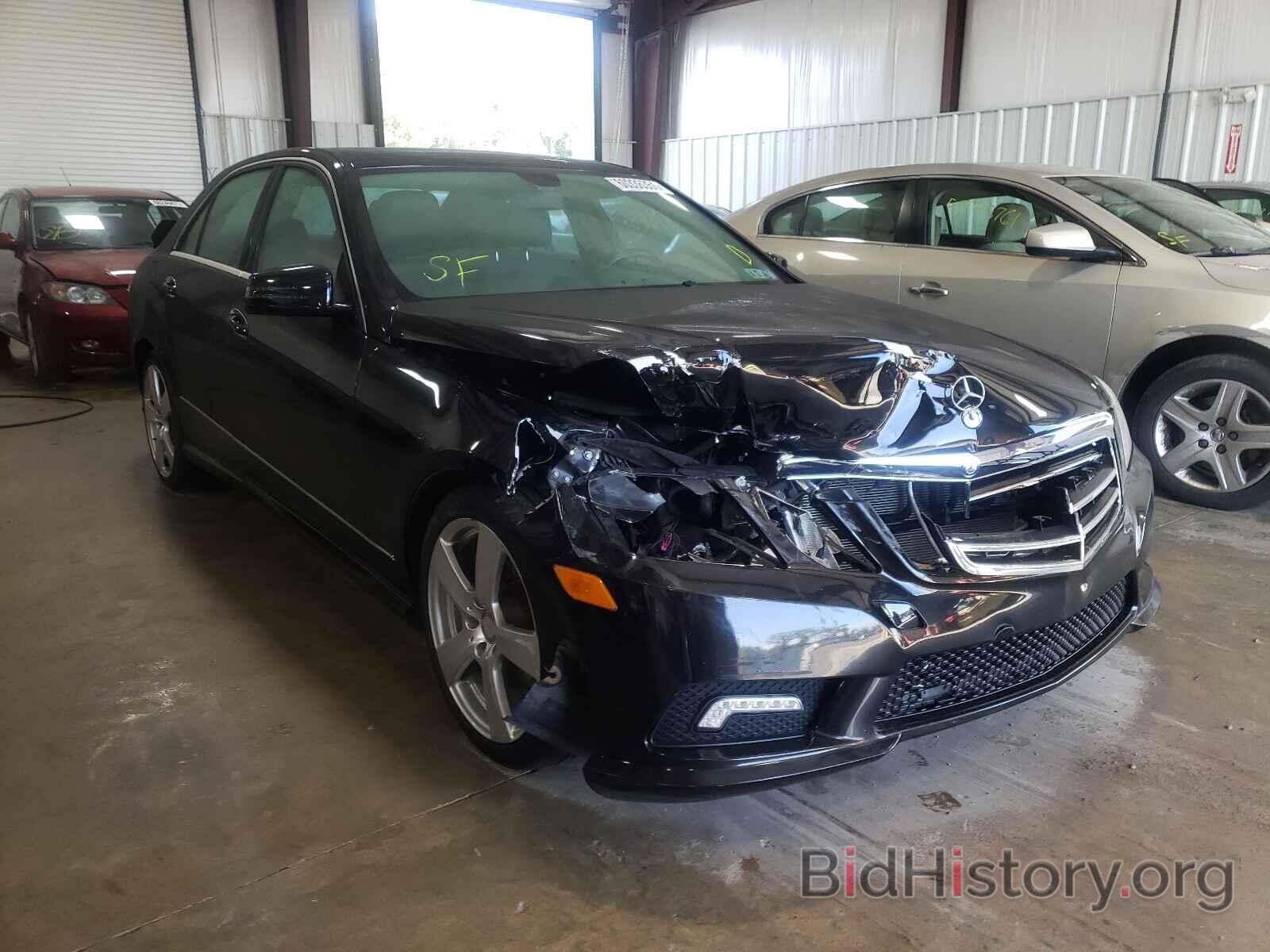 Photo WDDHF8HB2BA442125 - MERCEDES-BENZ E-CLASS 2011