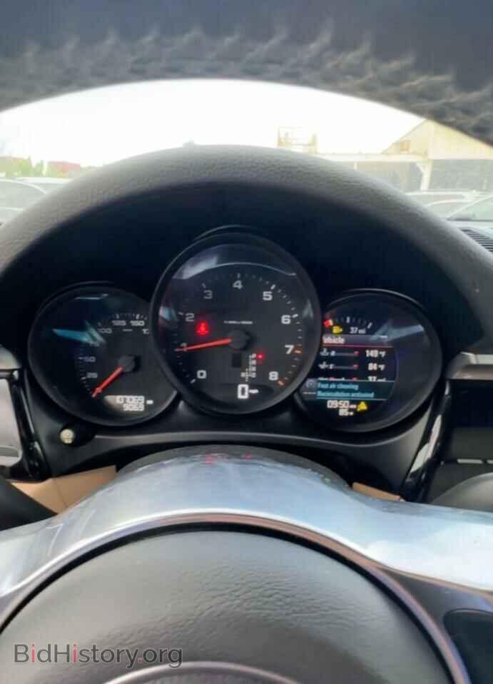 2019 PORSCHE MACAN - VIN: WP1AA2A52KLB04755 - Photo 8