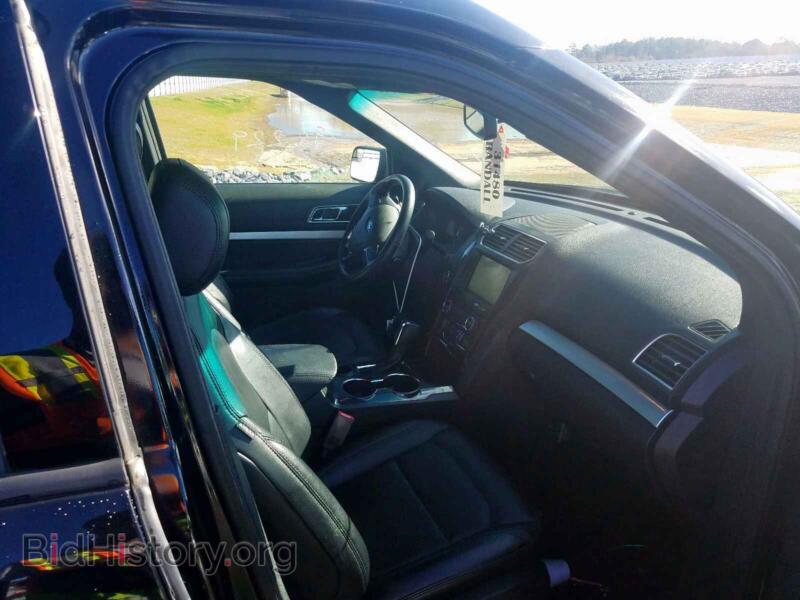 2016 Ford EXPLORER (VIN 1FM5K7D87GGA05931) — фото 5 из 10