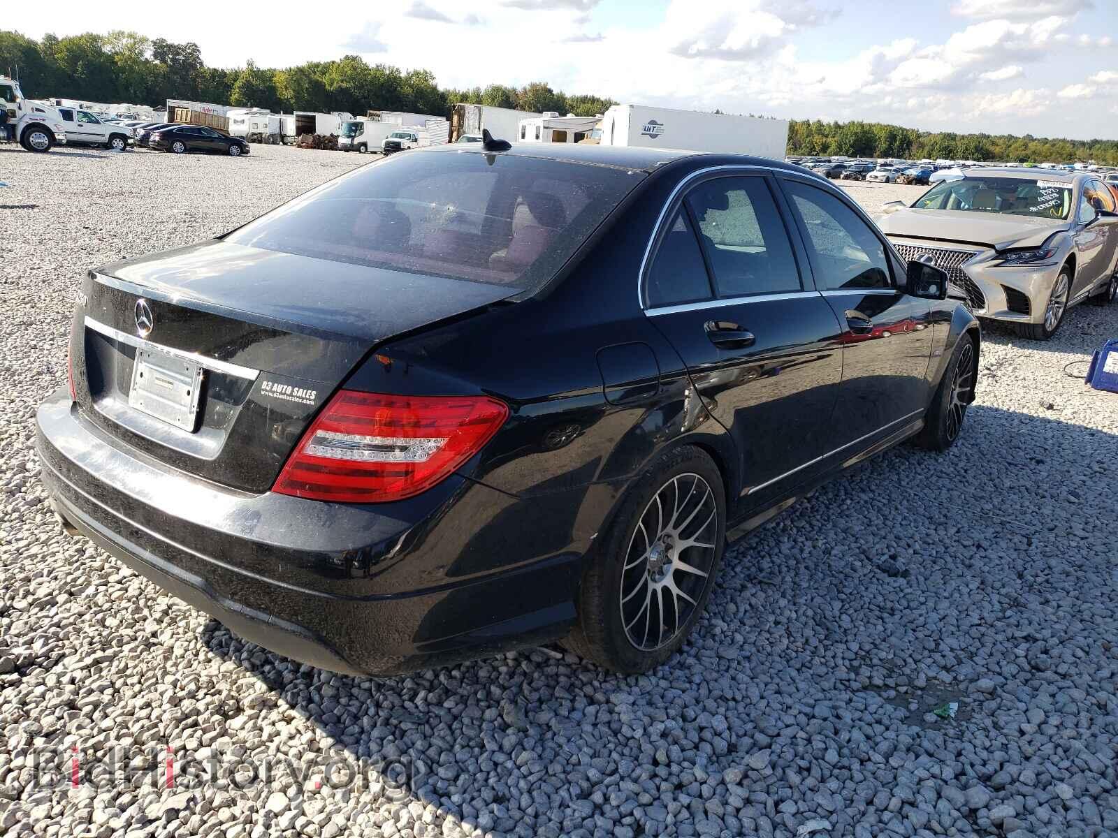 2012 MERCEDES-BENZ C-CLASS - VIN: WDDGF4HB8CA623798 - Фото 4