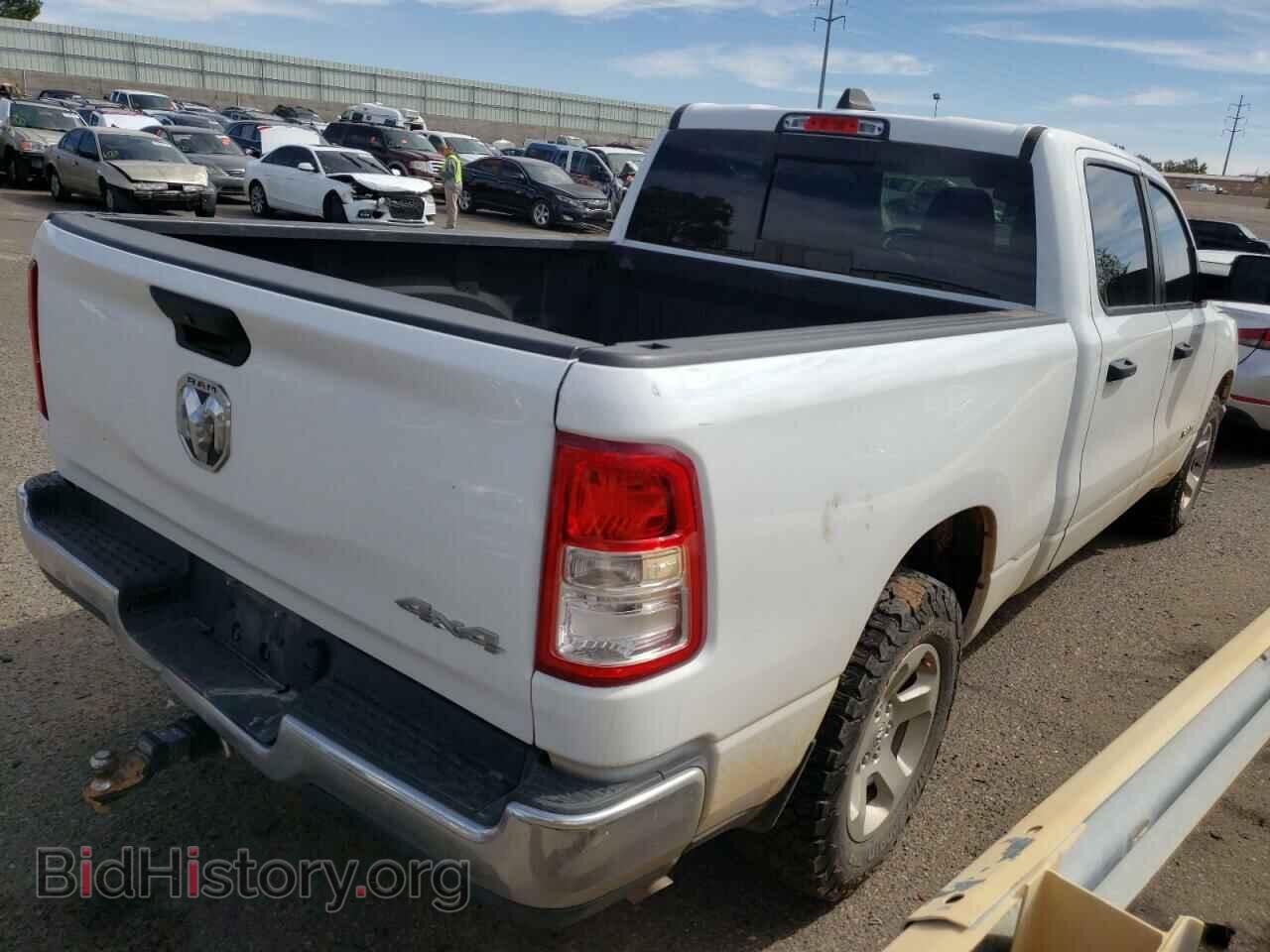 2019 RAM 1500 - VIN: 1C6SRFNT3KN597968 - Фото 4