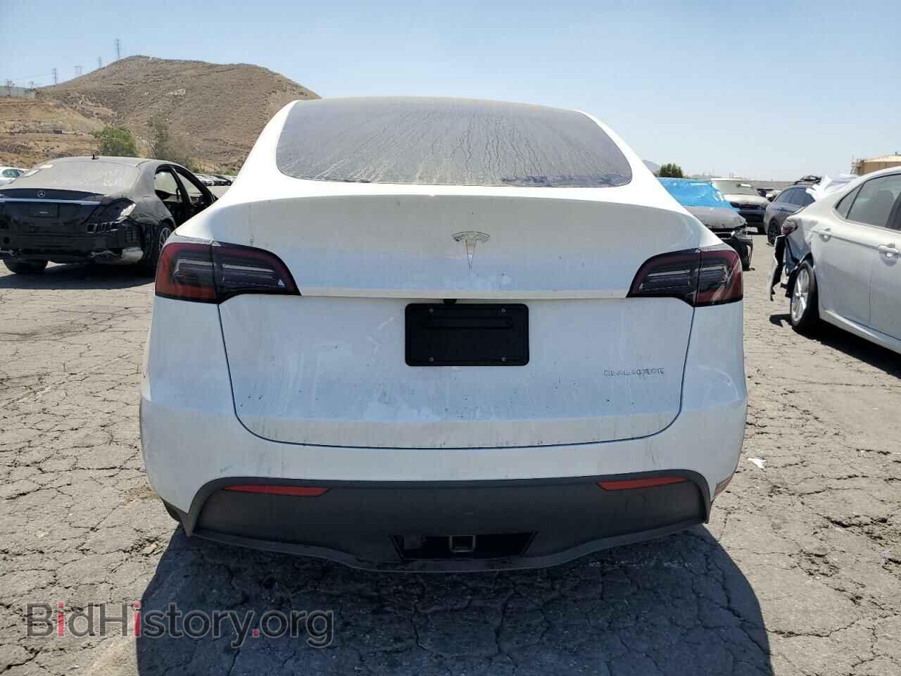 2024 TESLA MODEL Y - VIN: 7SAYGDEE0RA257345 - Фото 6
