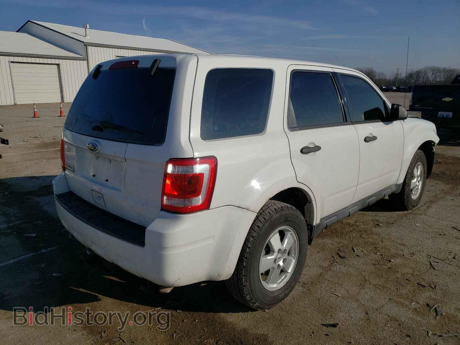 2011 FORD ESCAPE - VIN: 1FMCU0C71BKC65510 - Фото 4