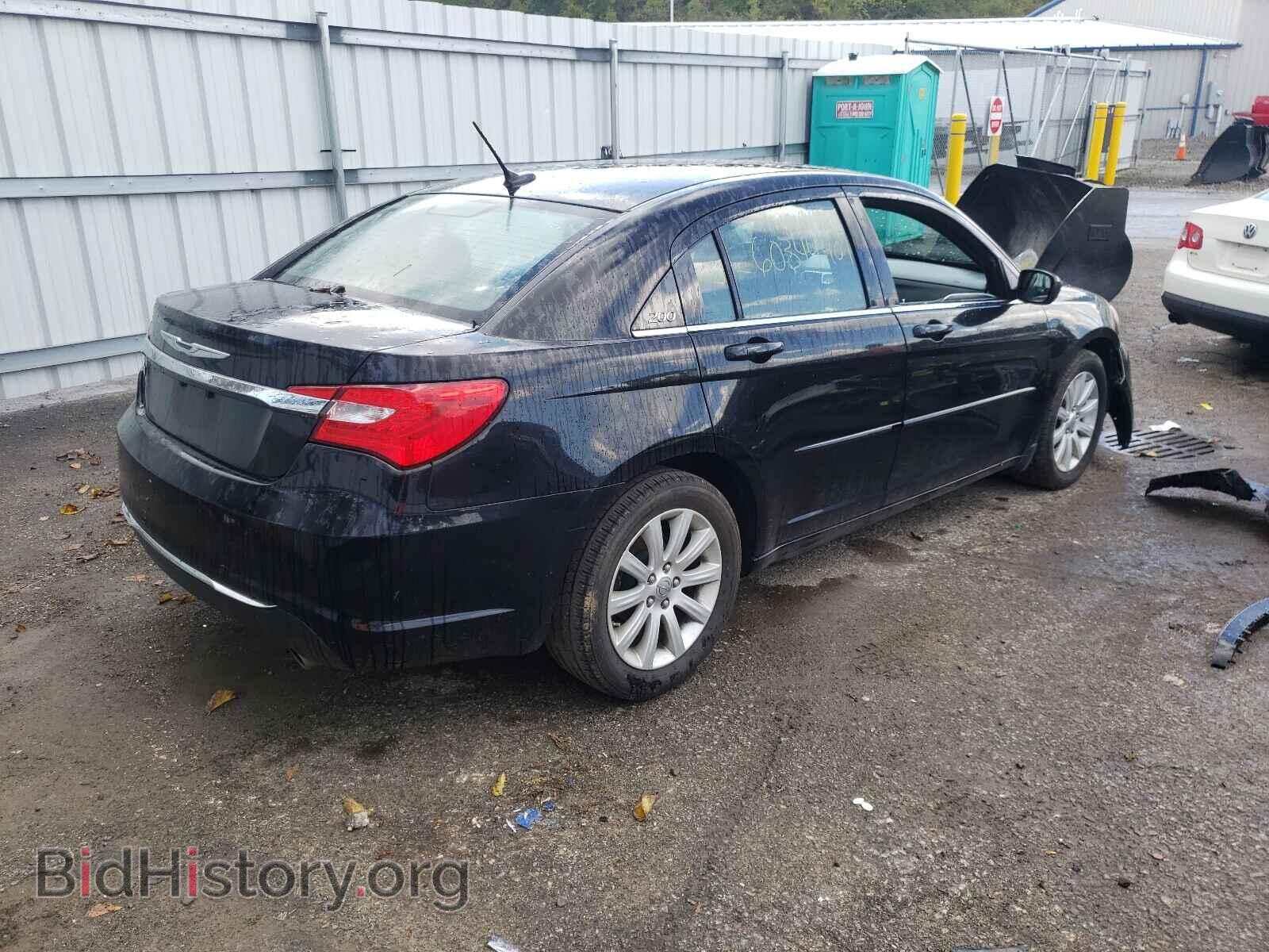 2013 CHRYSLER 200 - VIN: 1C3CCBBG1DN731740 - Фото 4