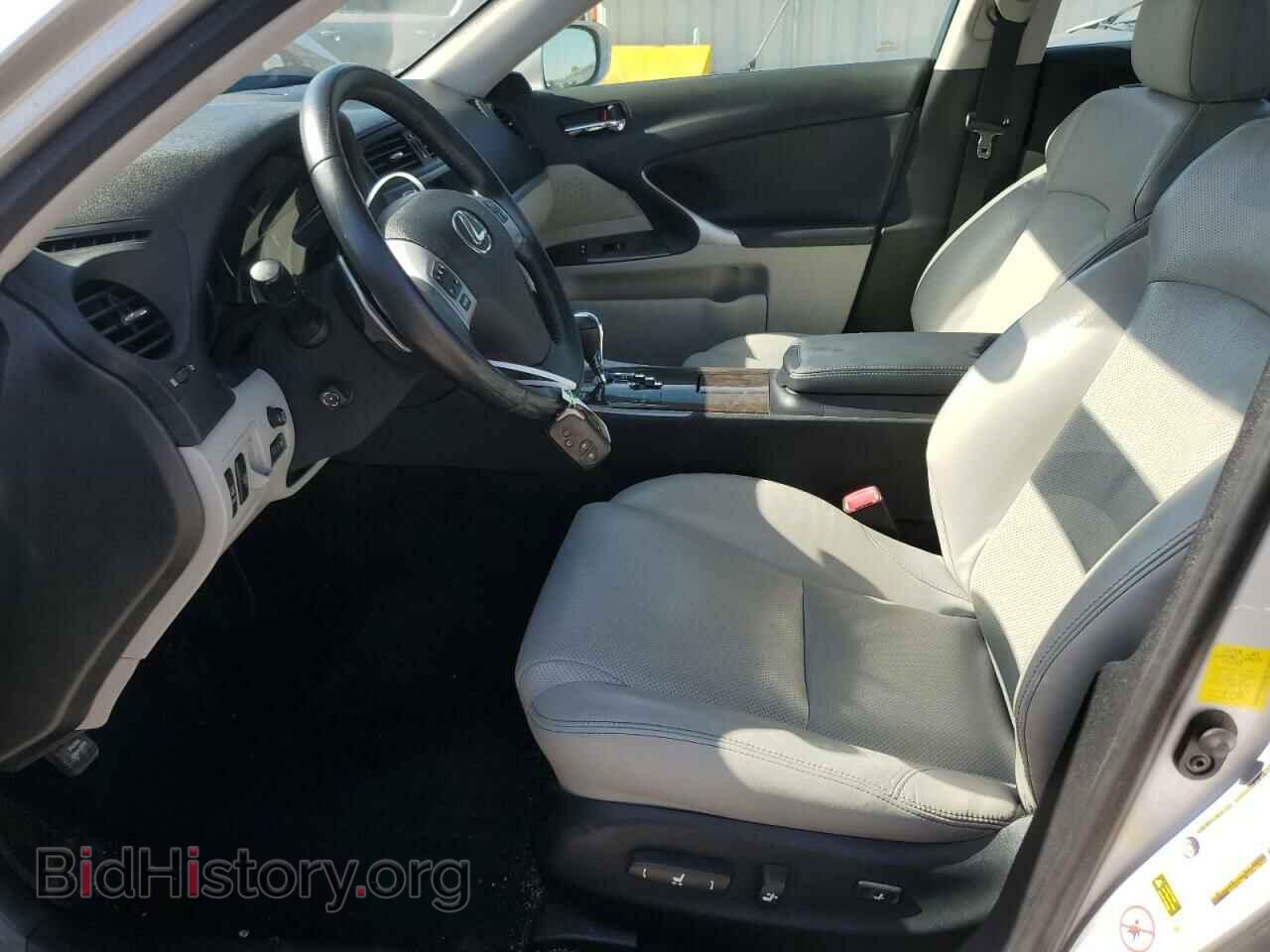 2011 LEXUS IS - VIN: JTHCE5C25B5001755 - Photo 7