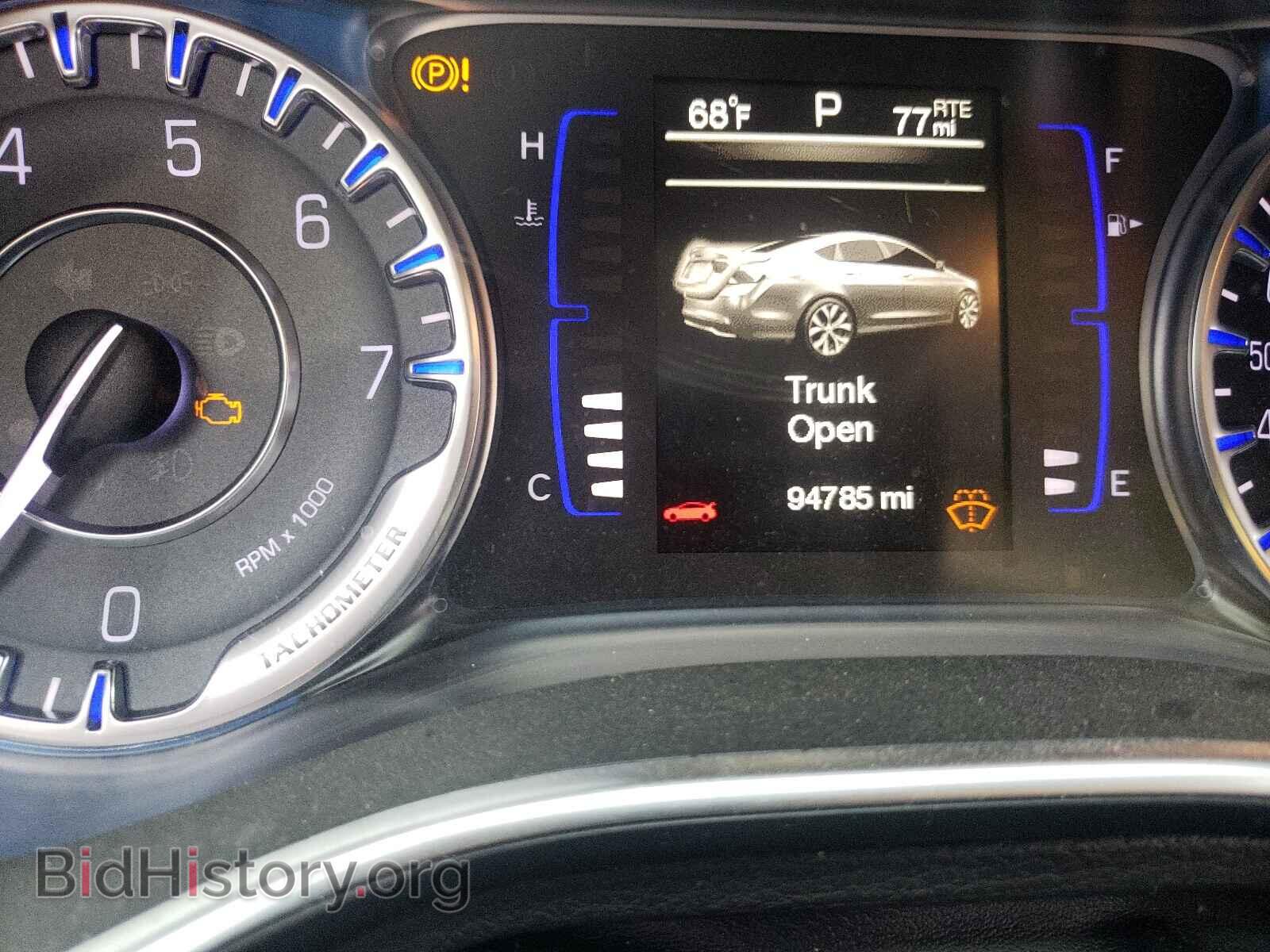 2015 CHRYSLER 200 - VIN: 1C3CCCAB8FN526155 - Фото 8