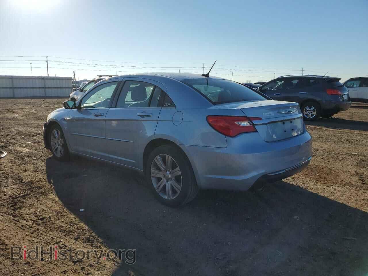 2012 CHRYSLER 200 - VIN: 1C3CCBAG4CN321529 - Фото 3