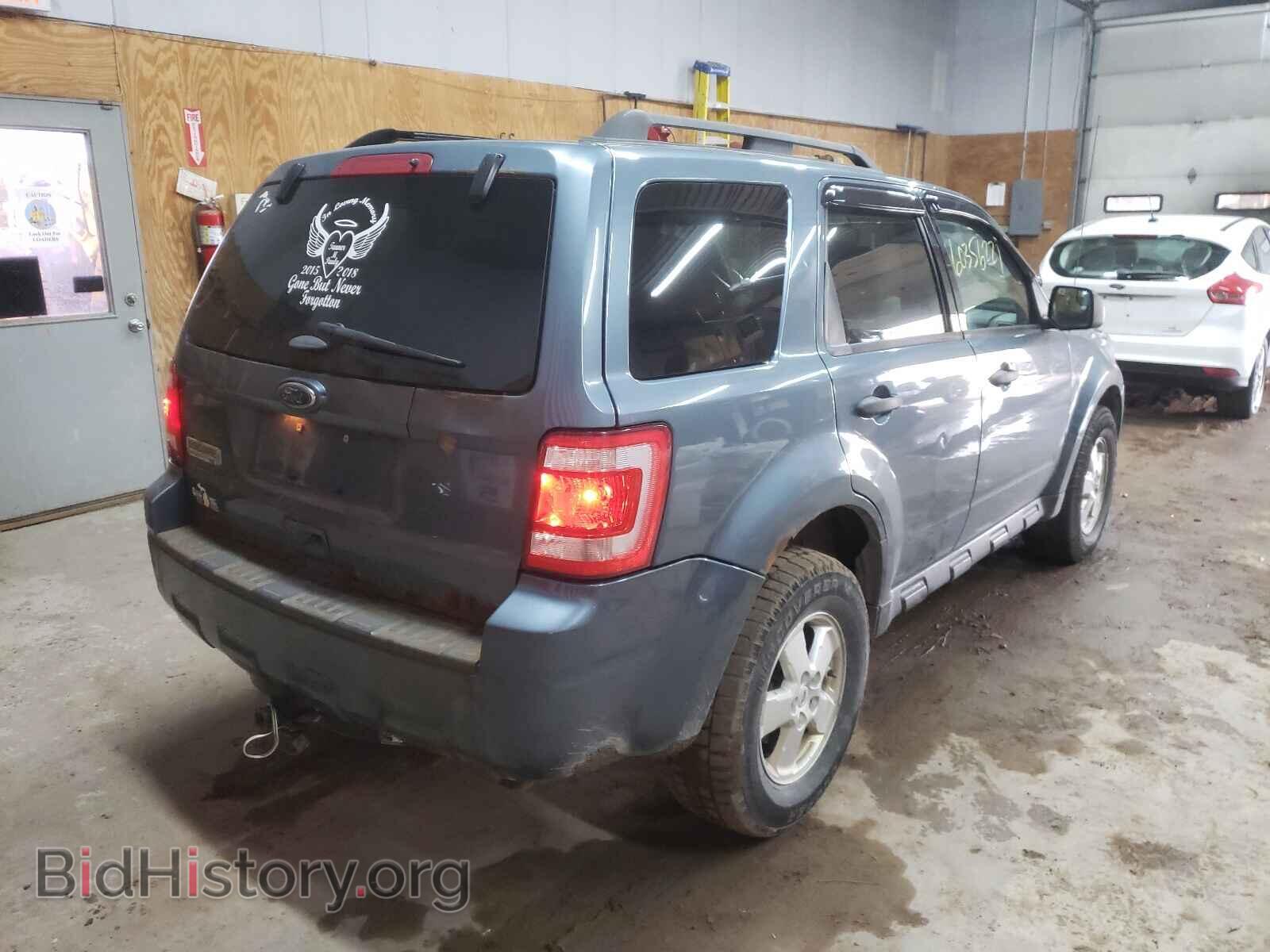 2011 FORD ESCAPE - VIN: 1FMCU9D74BKB61063 - Фото 4