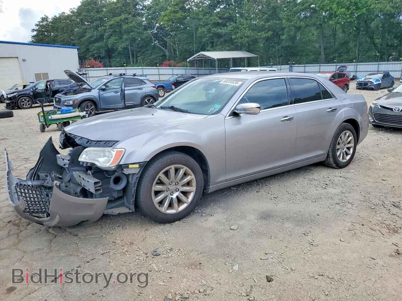 Photo 2C3CA5CG0BH559874 - CHRYSLER 300 2011