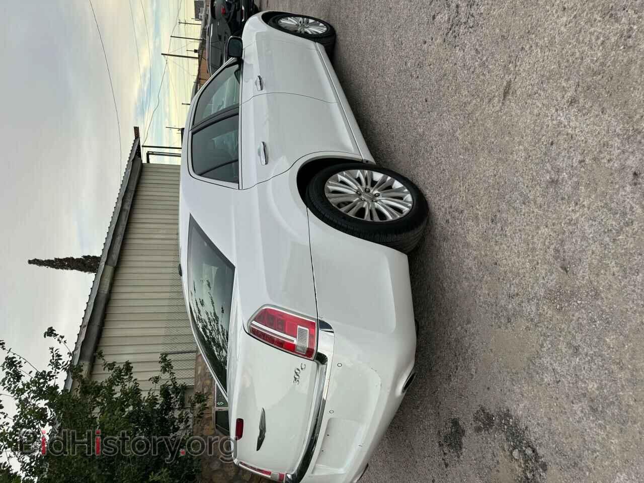 2011 CHRYSLER 300 - VIN: 2C3CK6CT3BH611949 - Фото 4