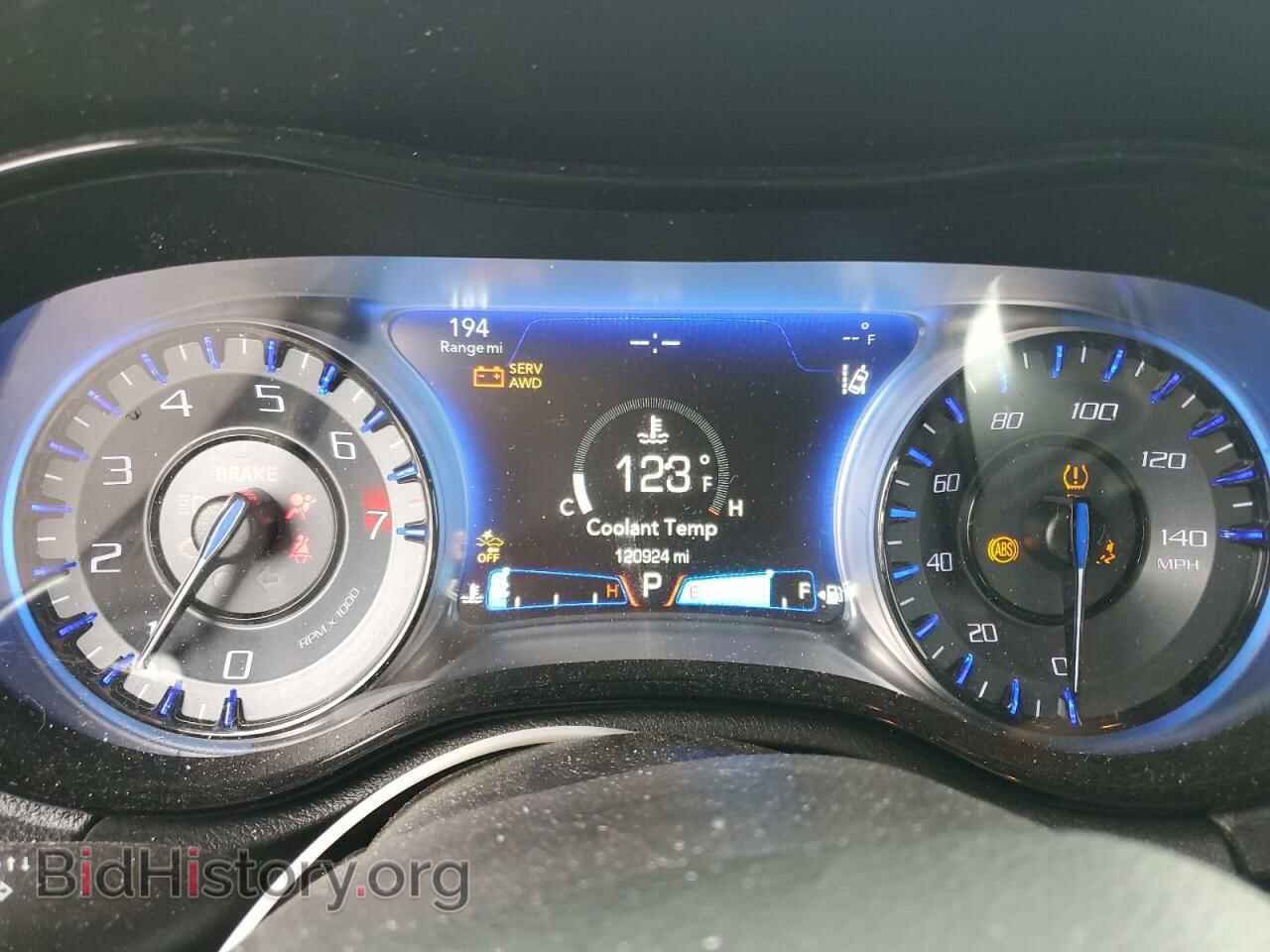 2017 CHRYSLER 300 - VIN: 2C3CCAGG4HH597551 - Photo 9