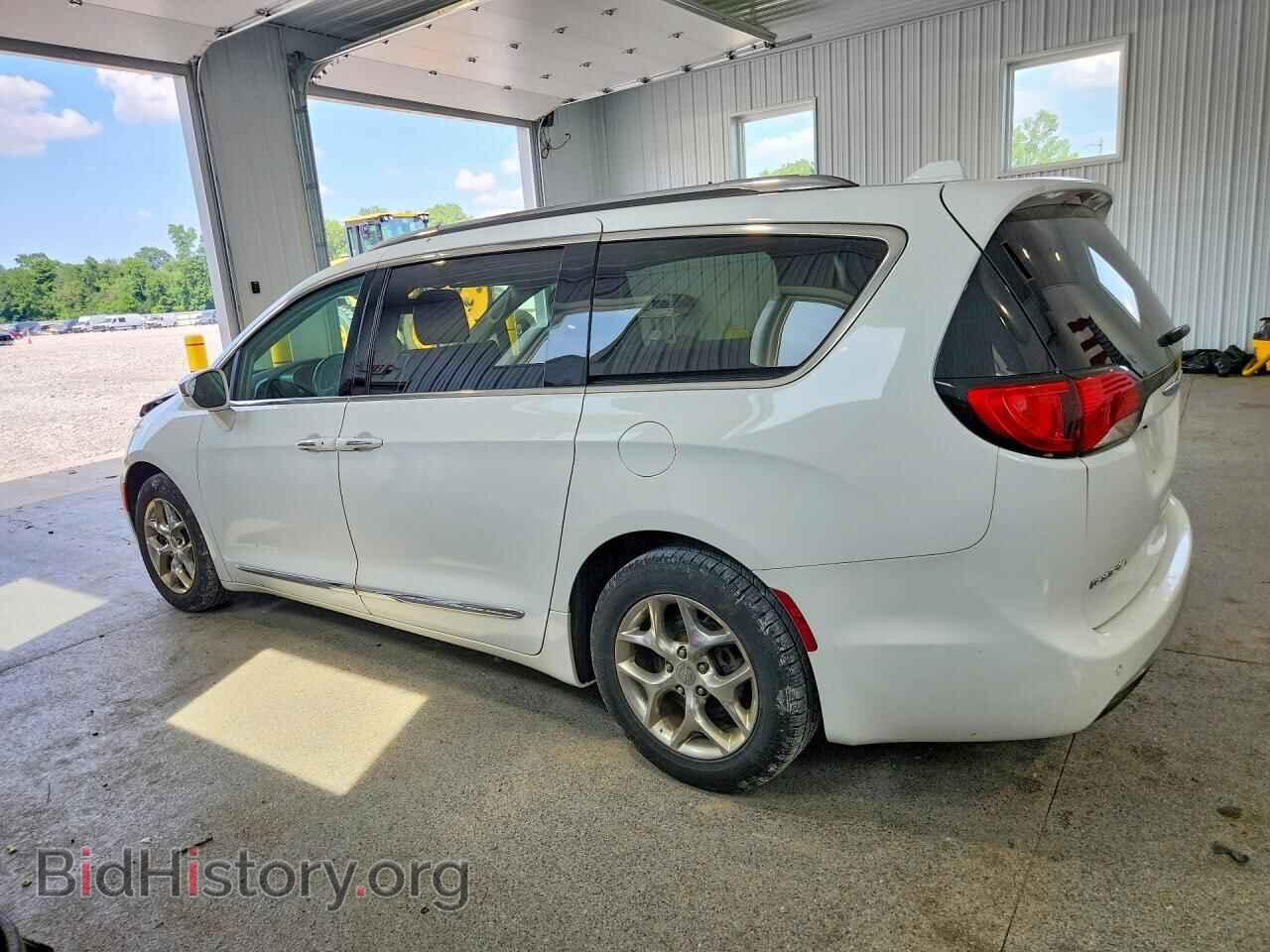 2018 CHRYSLER PACIFICA - VIN: 2C4RC1GGXJR320523 - Photo 2