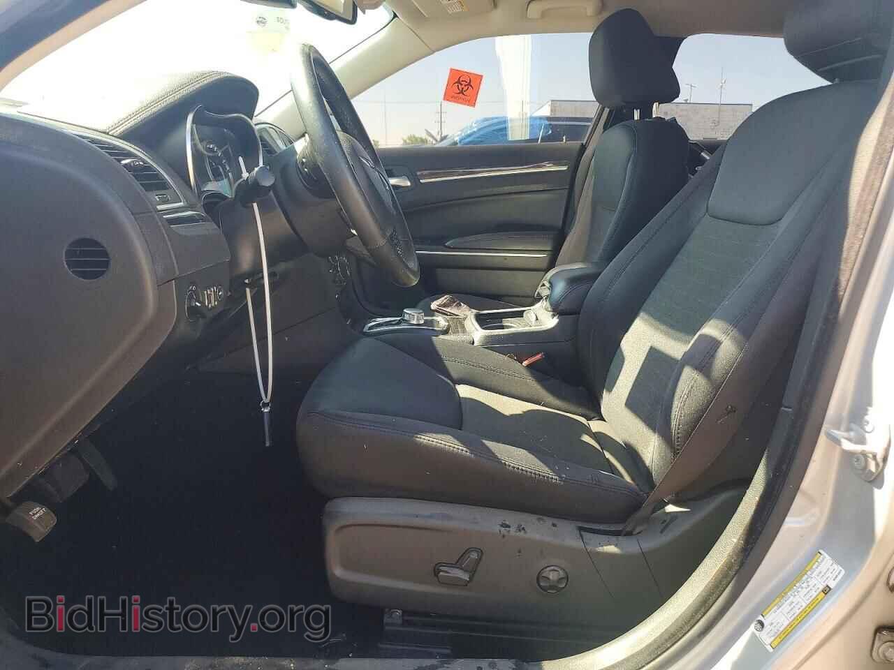 2019 CHRYSLER 300 - VIN: 2C3CCARG5KH691023 - Photo 7