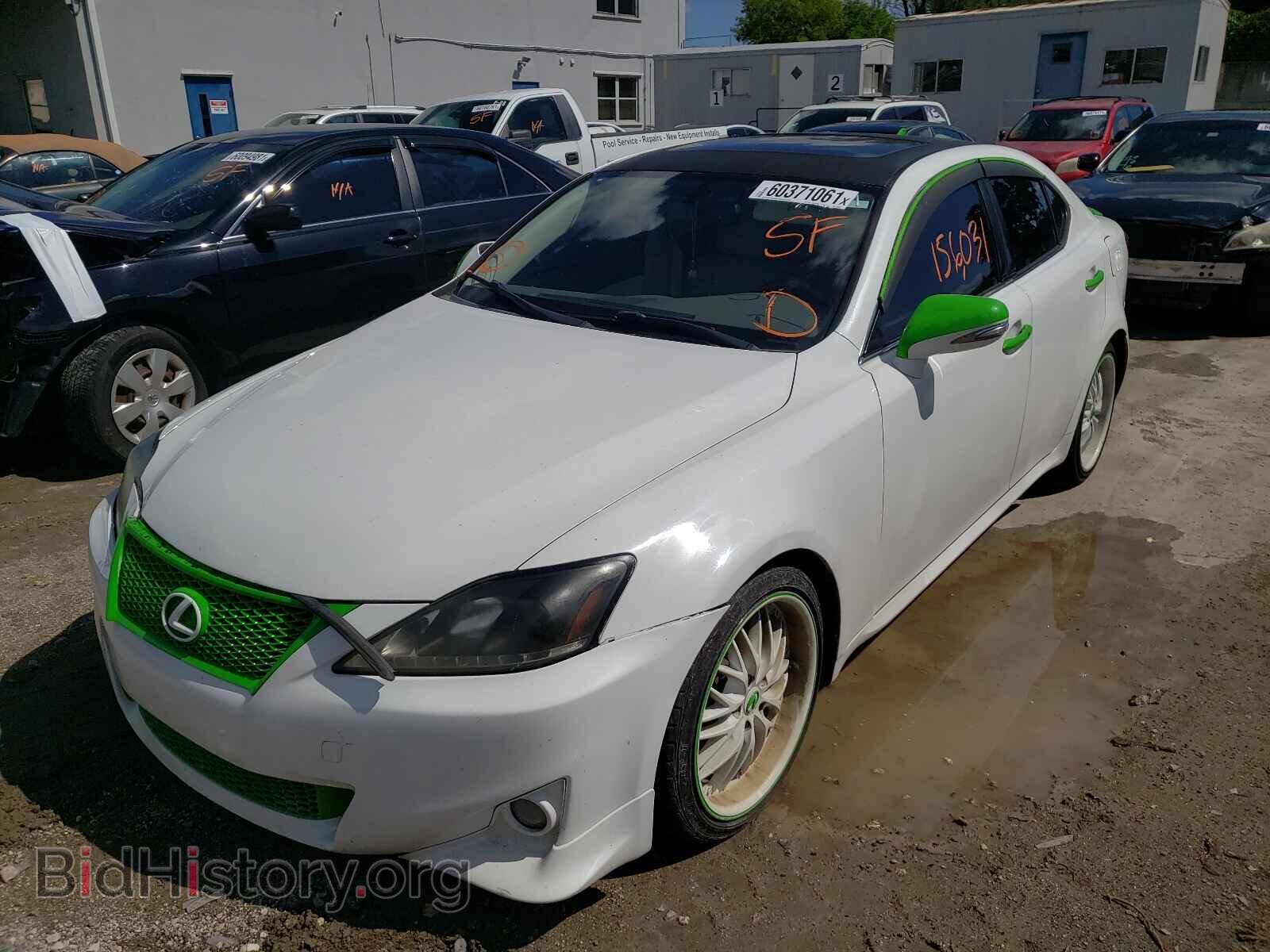2011 LEXUS IS - VIN: JTHBF5C20B5143889 - Фото 2