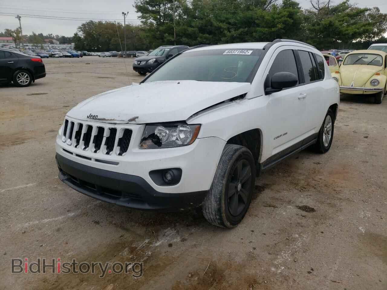 2016 JEEP COMPASS - VIN: 1C4NJDBB2GD759972 - Photo 2