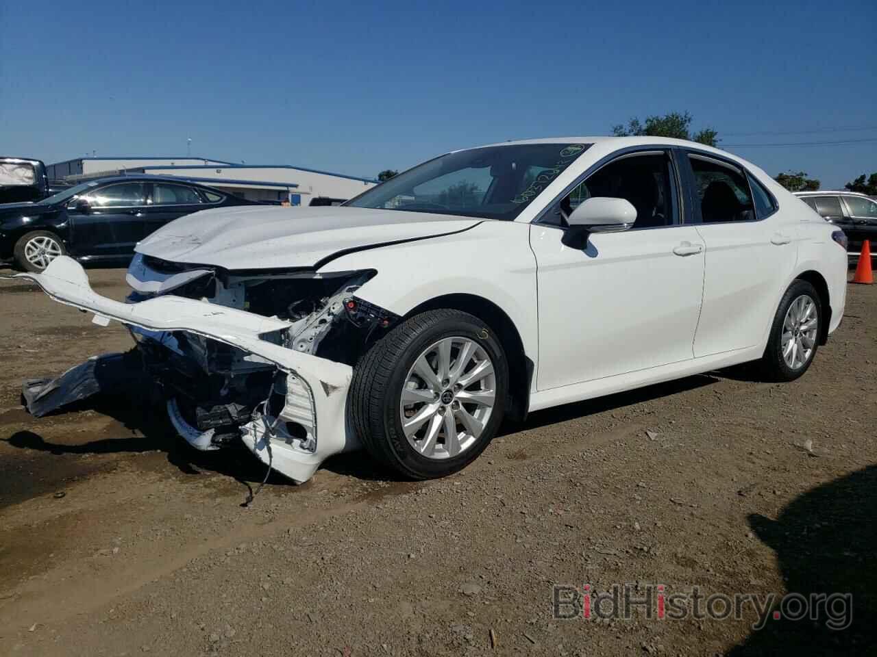 Photo 4T1L11BK8LU017832 - TOYOTA CAMRY 2020