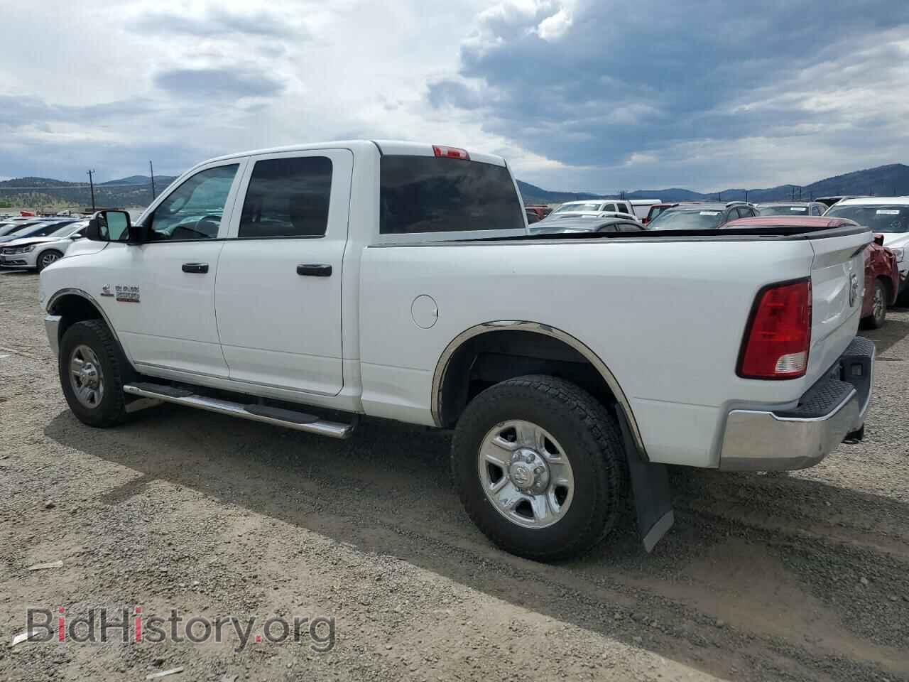 2014 RAM All Models - VIN: 3C6UR5CL0EG323355 - Фото 2