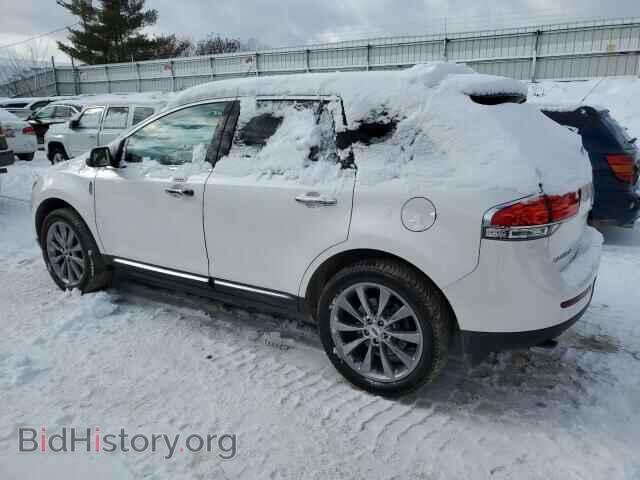 2011 LINCOLN MKX - VIN: 2LMDJ8JK0BBJ32125 - Фото 2