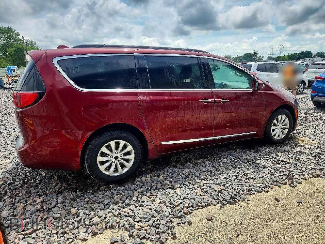 2017 CHRYSLER PACIFICA - VIN: 2C4RC1BG1HR687859 - Photo 3