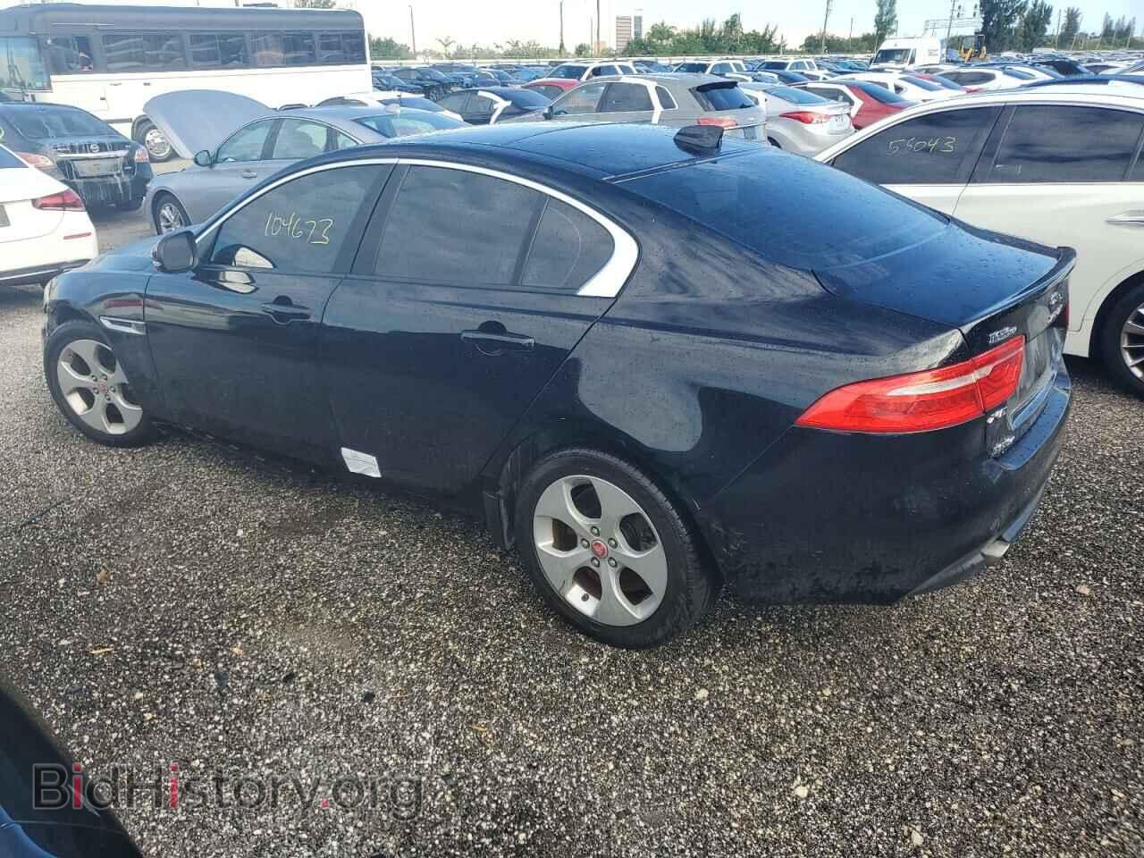2018 JAGUAR XE - VIN: SAJAR4FX4JCP39251 - Фото 2