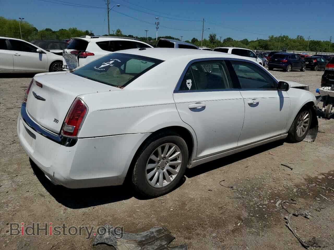 2013 CHRYSLER 300 - VIN: 2C3CCAAGXDH508567 - Фото 3