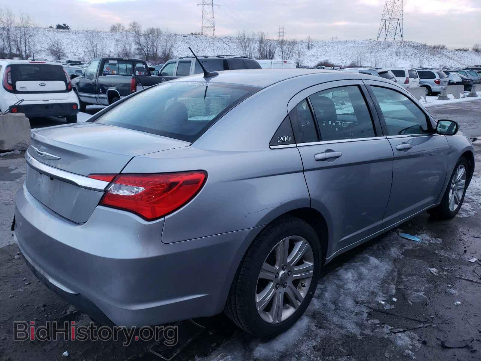 2013 CHRYSLER 200 - VIN: 1C3CCBAB9DN706123 - Photo 4