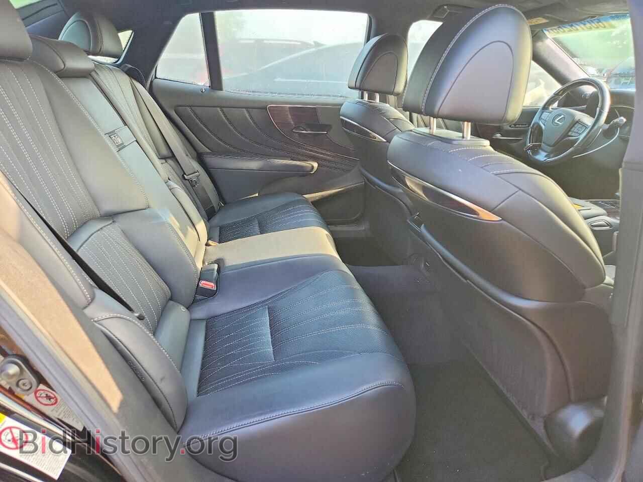 2018 LEXUS LS500 - VIN: JTHC51FF3J5003073 - Photo 10